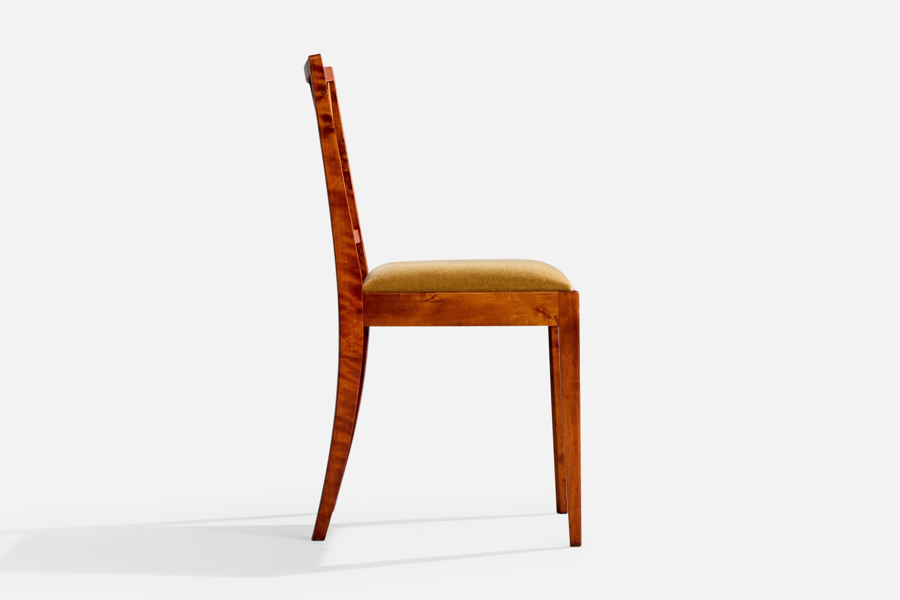 Designer suédois, chaises de salle à manger, bouleau, velours, Suède, années 1930 en vente 1