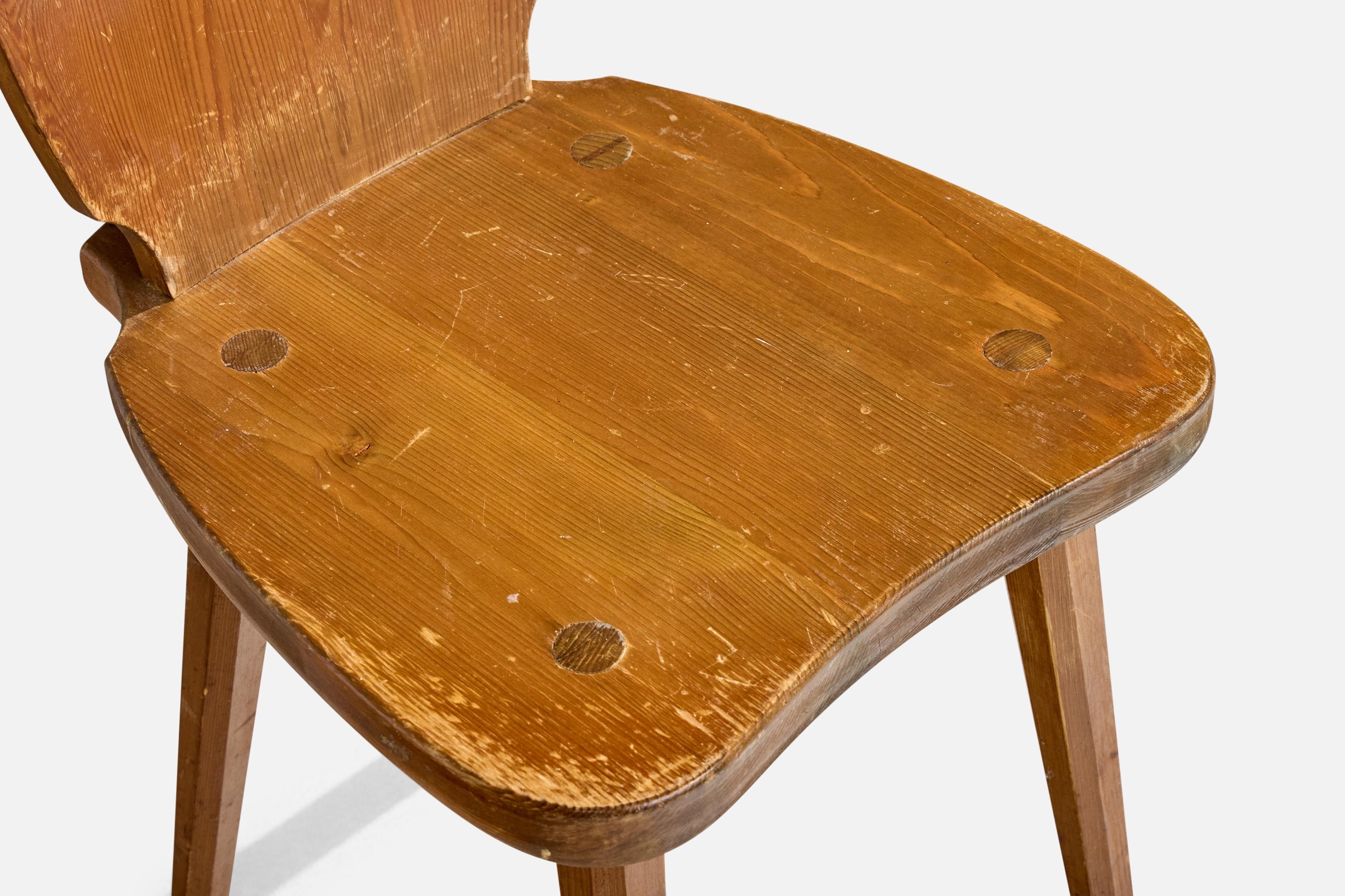 Designer suédois, chaises de salle à manger, pin, Suède, années 1960 en vente 4