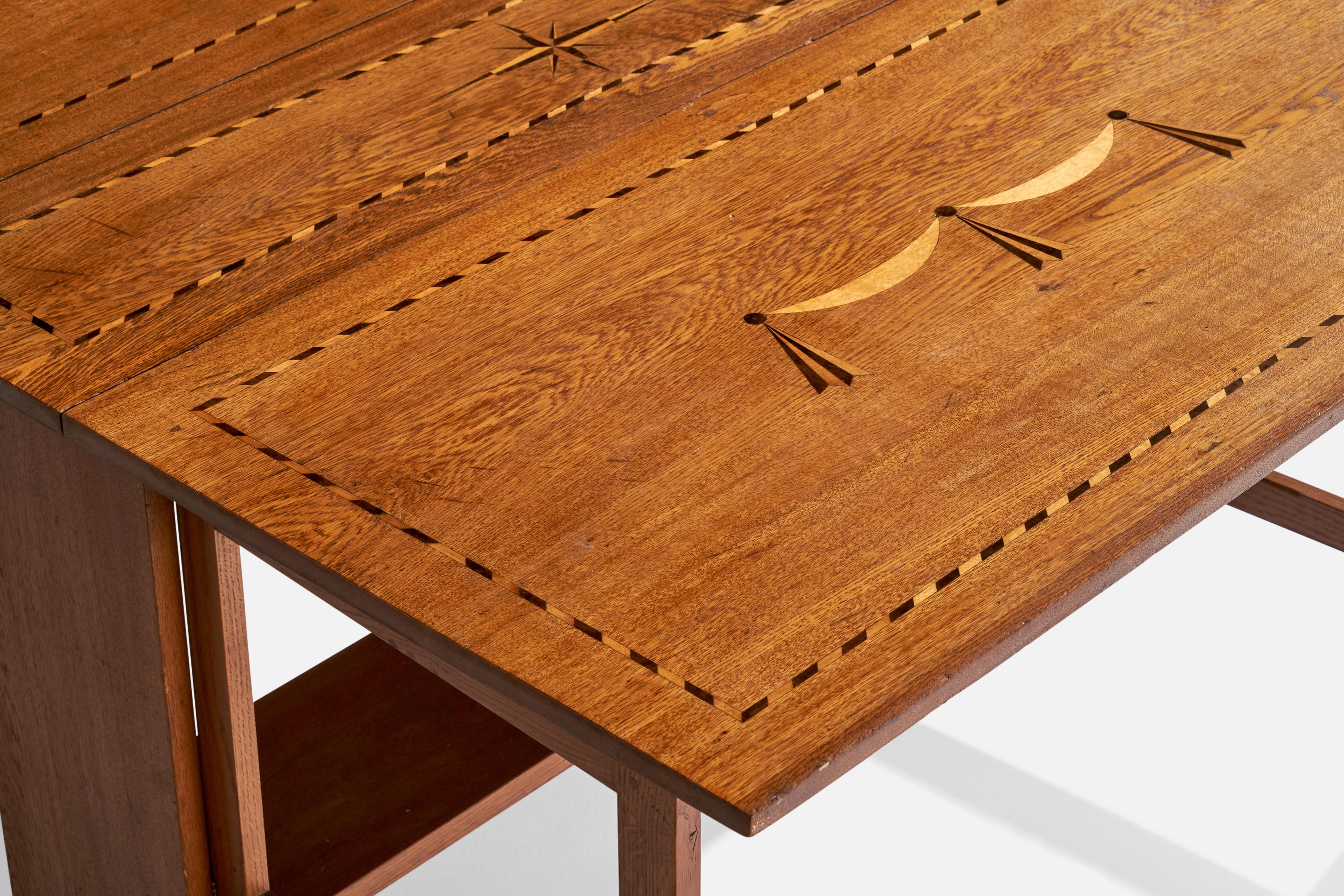 Designer svedese, Tavolo con ante a ribalta, Oak, Svezia, anni '40 In condizioni buone in vendita a High Point, NC