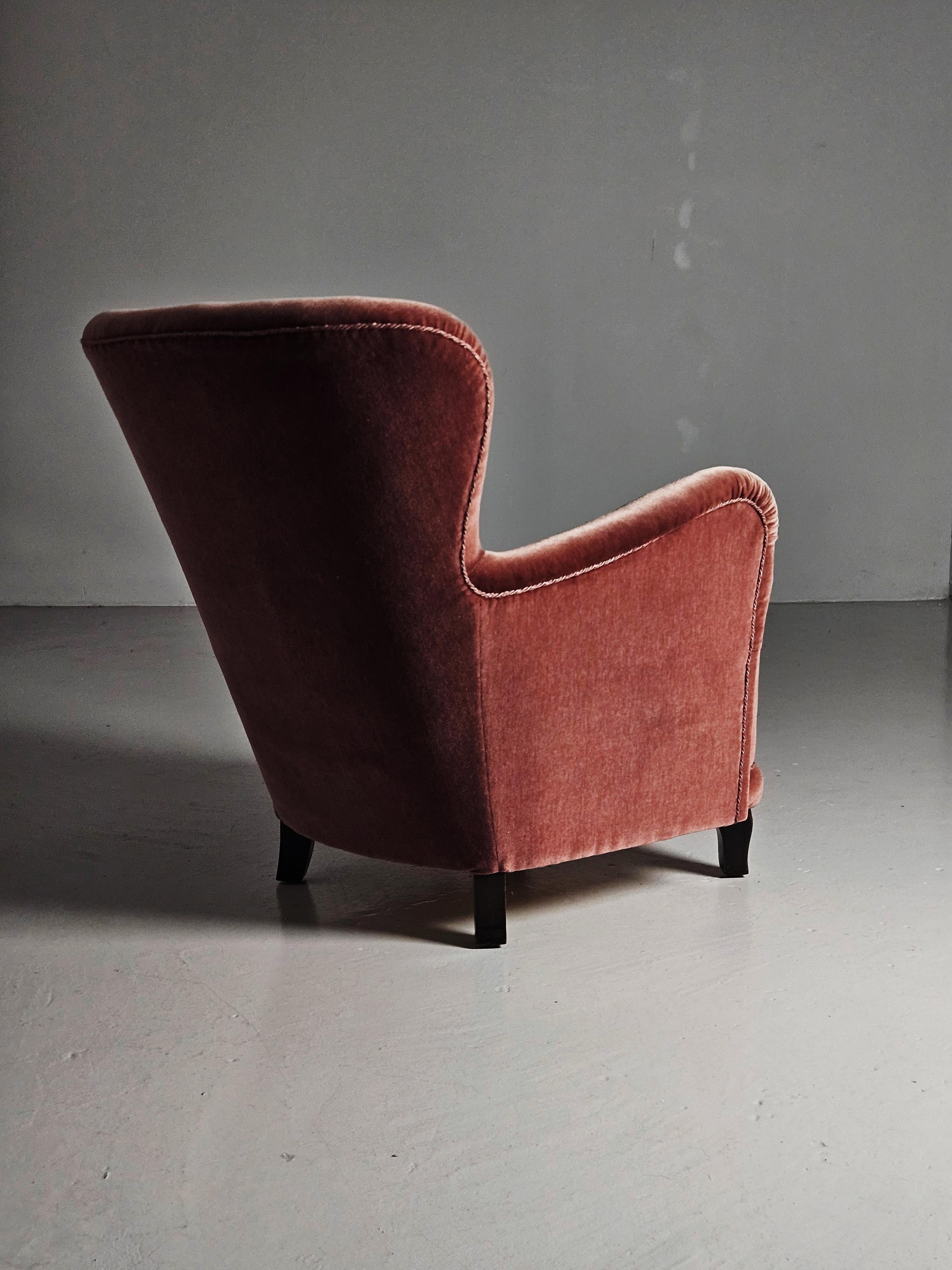 Chaises longues élégantes d'un designer suédois, années 1950 Bon état - En vente à Eskilstuna, SE