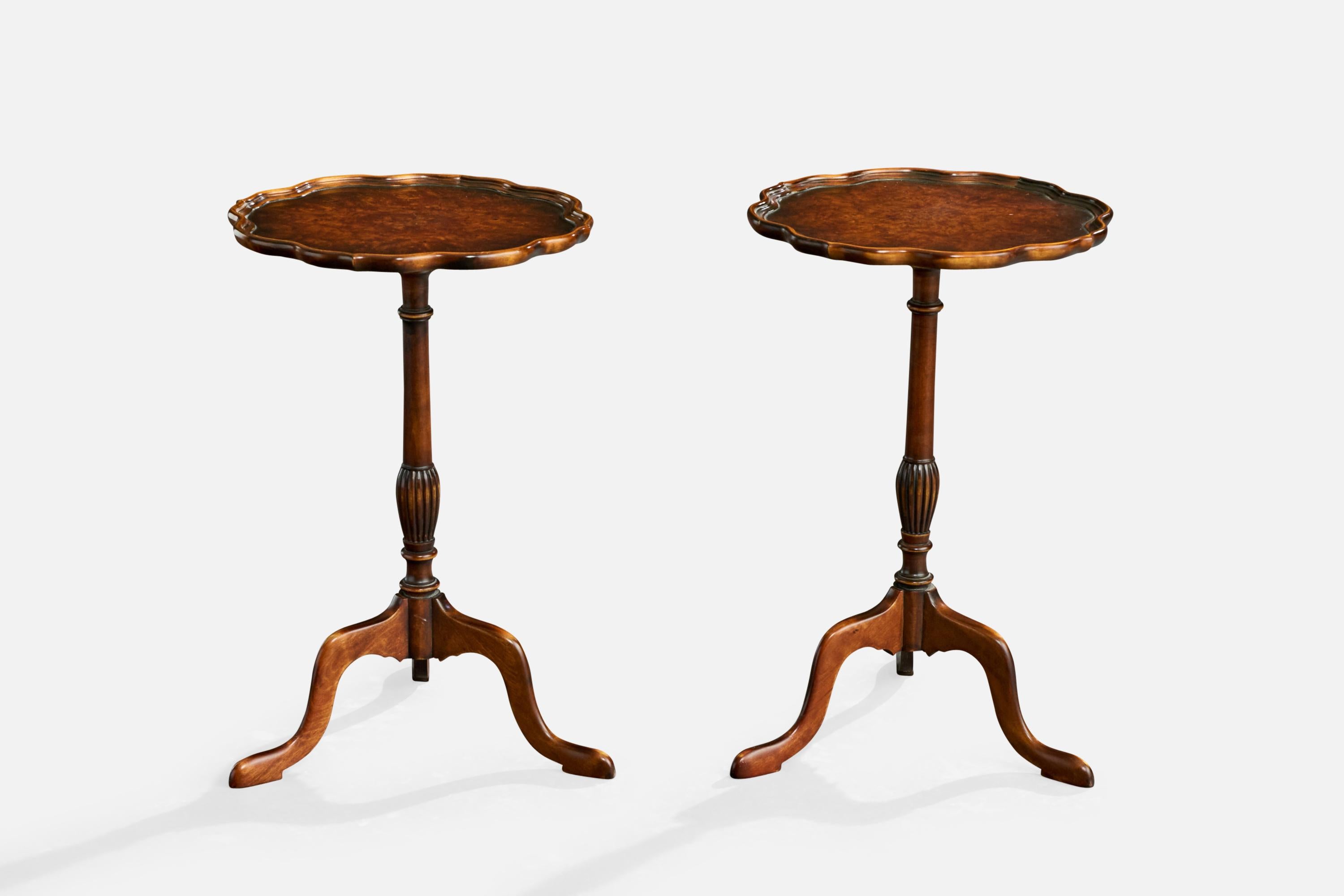 A pair of dark-stained birch and burl end tables or side tables likely designed and produced in Sweden, c. 1930s.

Overall Dimensions (inches): 23.5