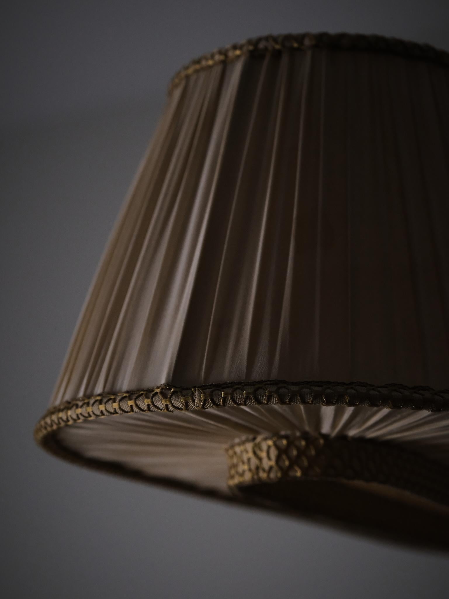 Swedish designer fabric and brass ceiling lamp, 1940s For Sale 6