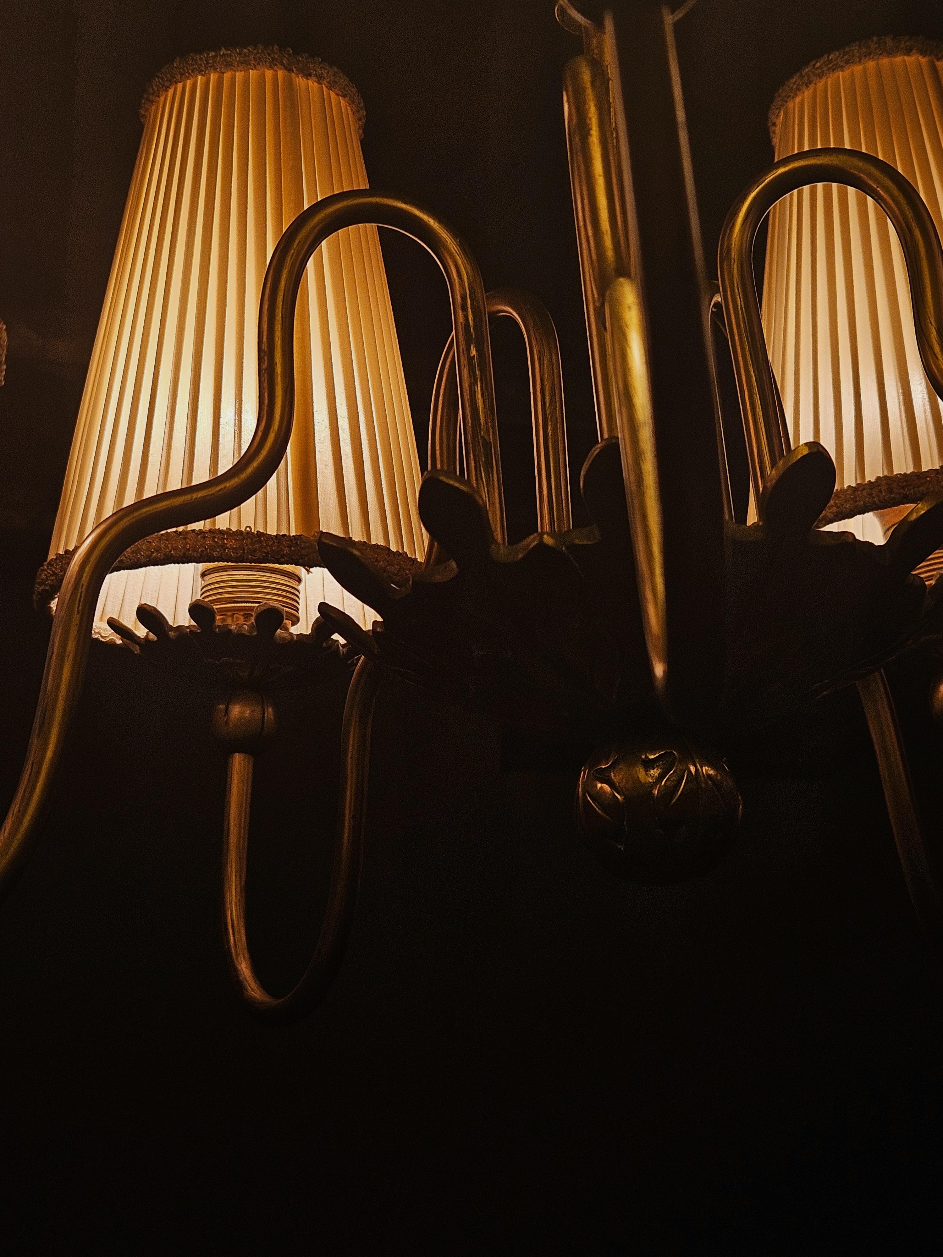 Lampada da soffitto in ottone a cinque braccia di design svedese, anni '30 in vendita 3