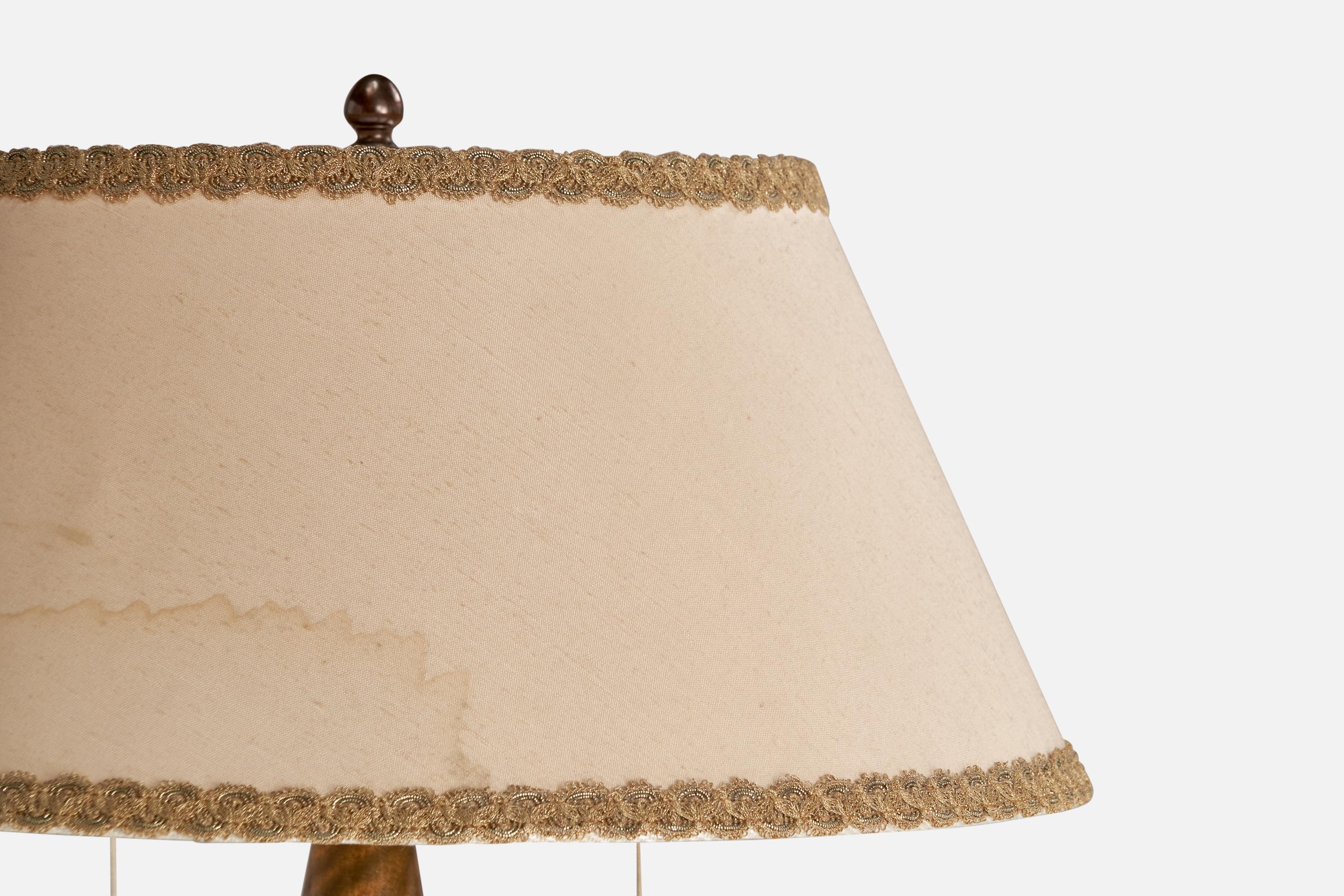 Début du 20ème siècle Designer suédois, lampadaire, bouleau, laiton, tissu, Suède, années 1920 en vente