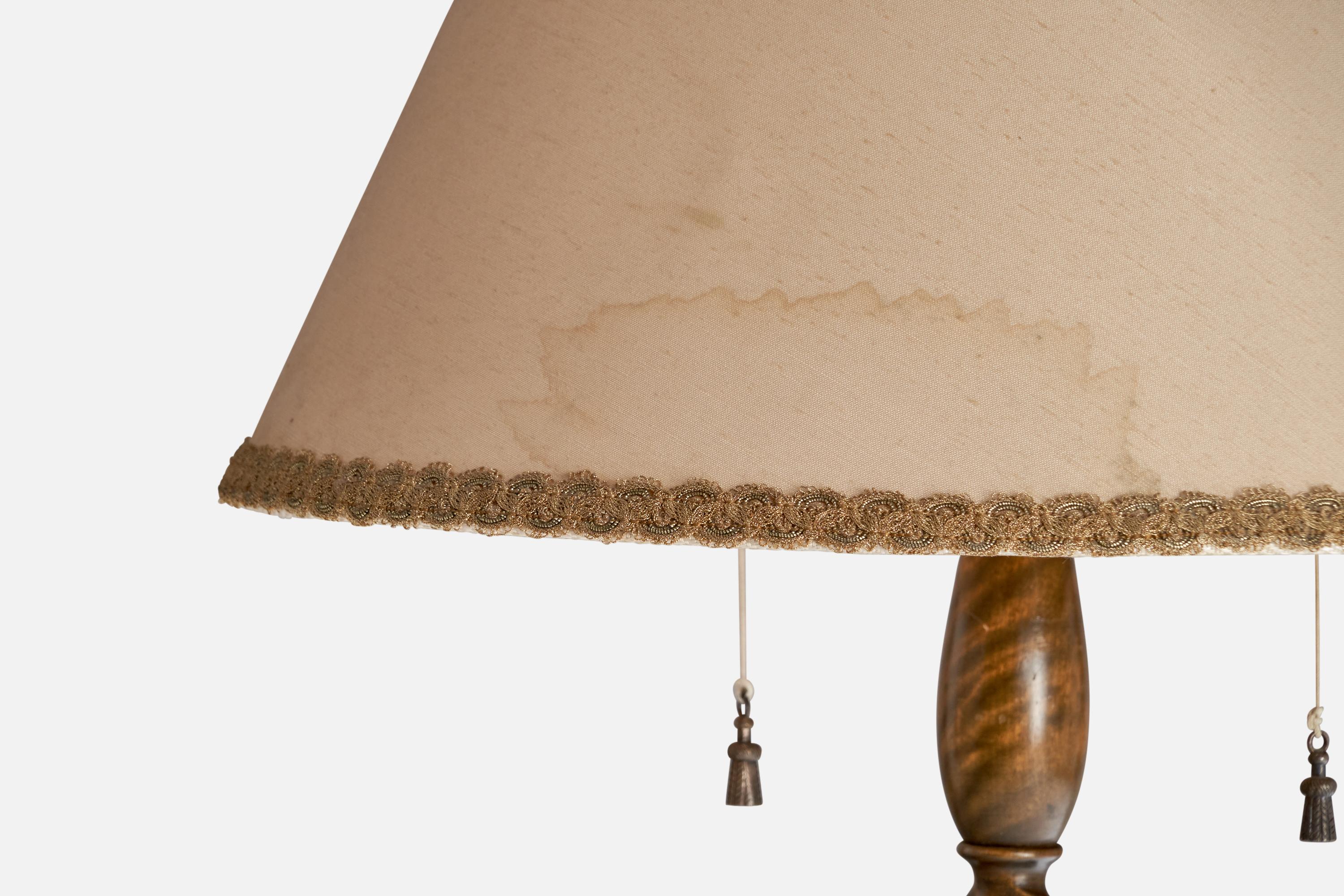 Laiton Designer suédois, lampadaire, bouleau, laiton, tissu, Suède, années 1920 en vente