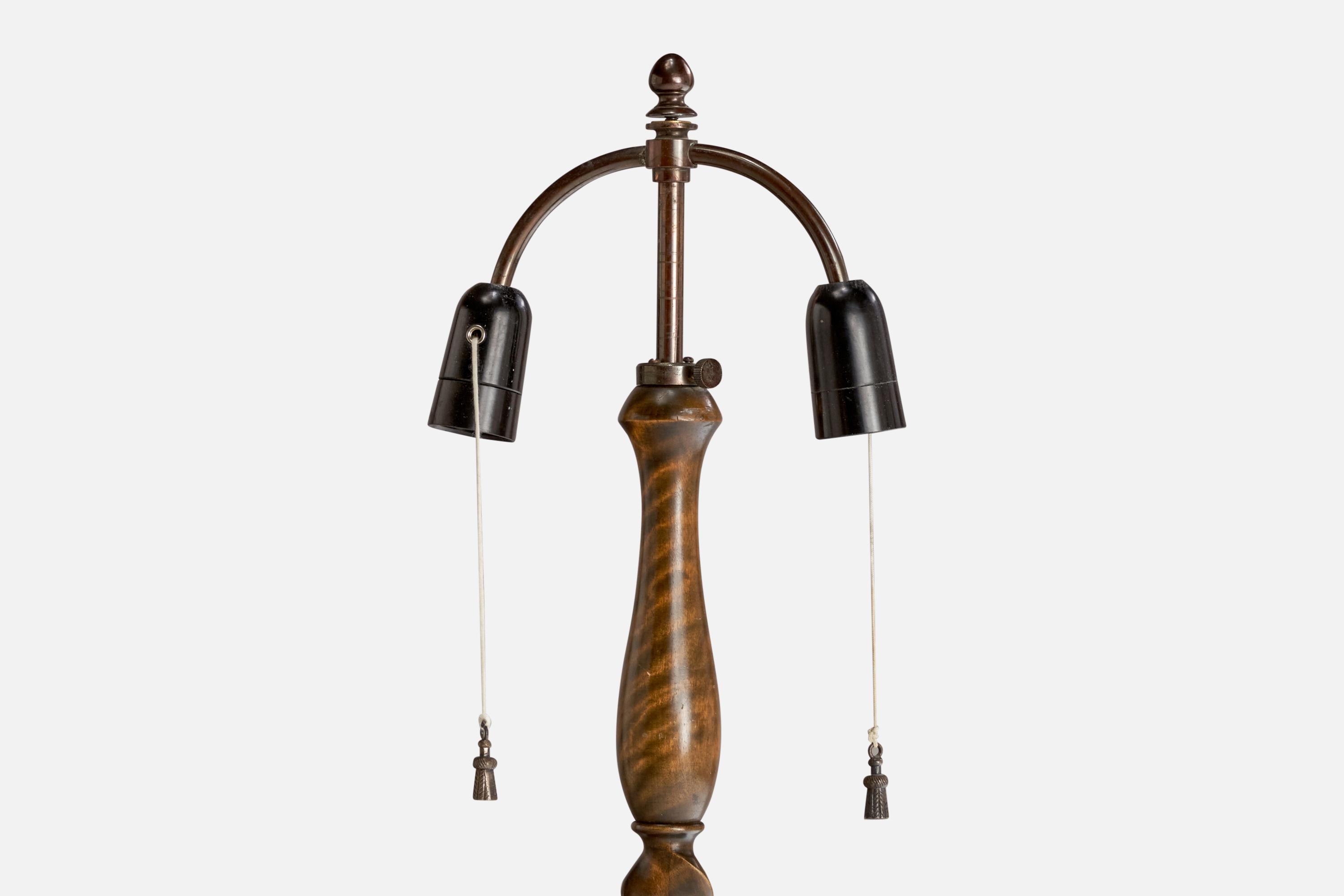 Designer suédois, lampadaire, bouleau, laiton, tissu, Suède, années 1920 en vente 1