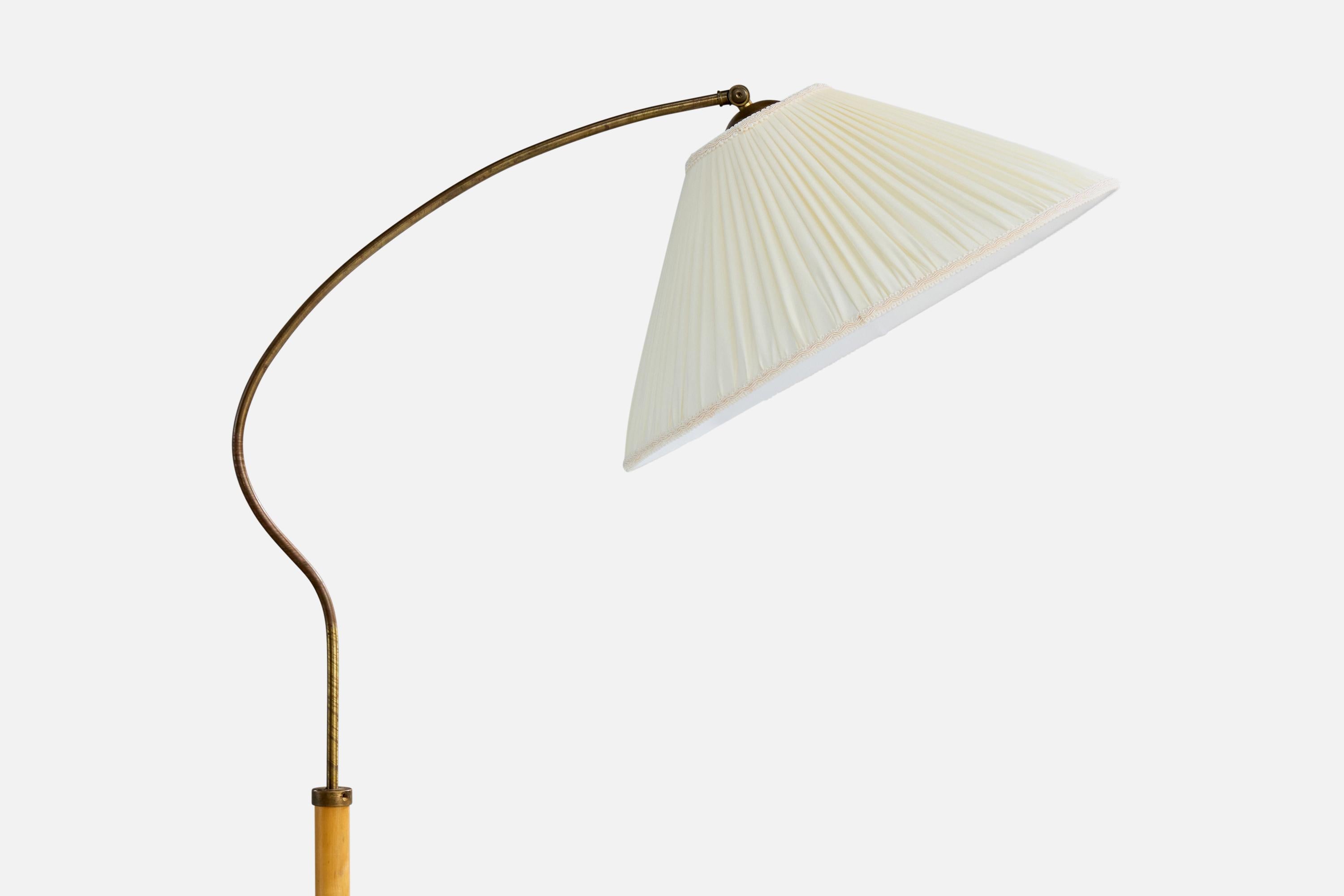 Swedish Designer, Floor Lamp, Birch, Brass, Fabric, Sweden, 1940s In Good Condition For Sale In High Point, NC