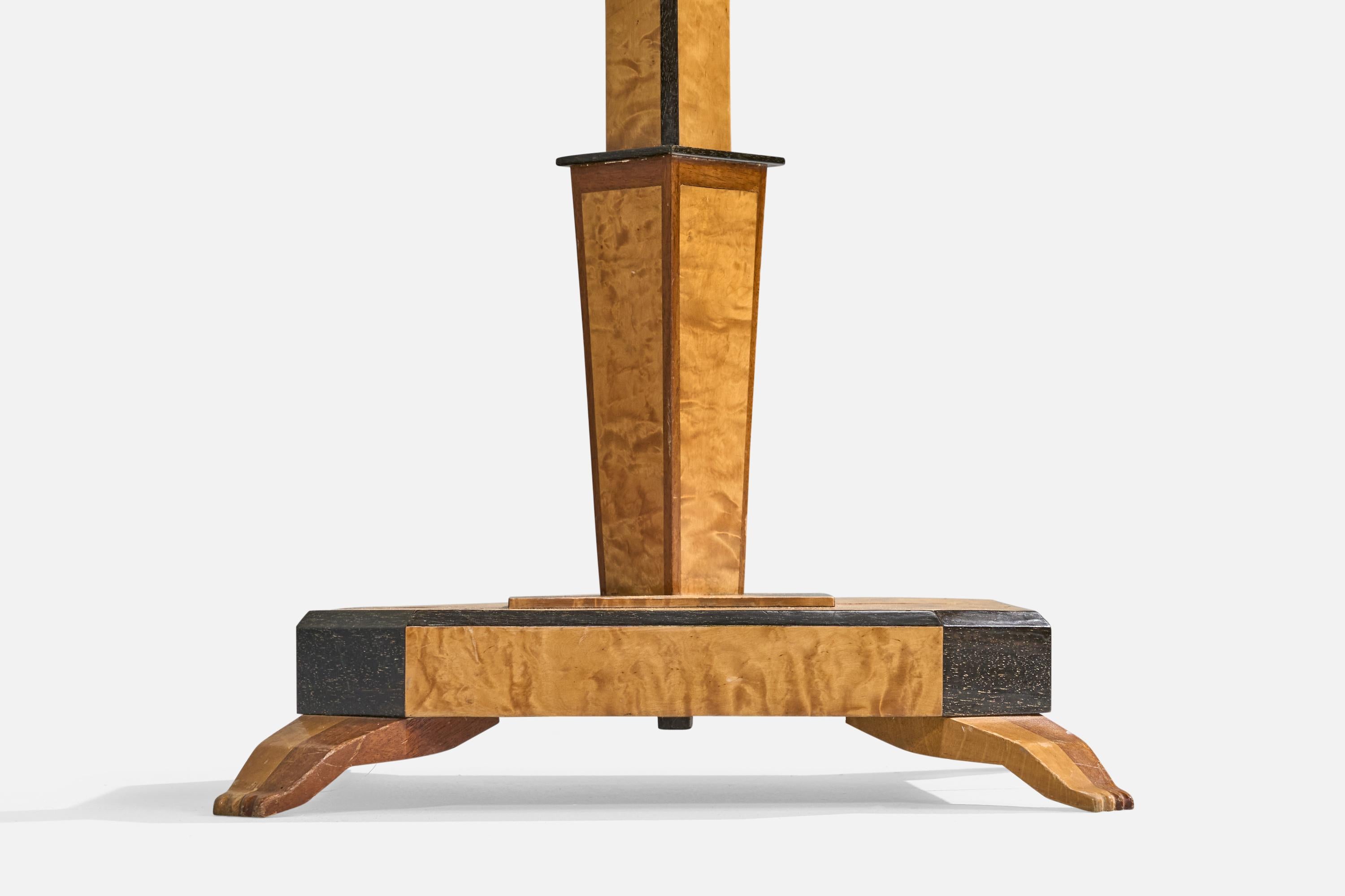 Svedese Lampada da terra di design svedese, betulla, metallo, tessuto, Svezia, anni '30 in vendita