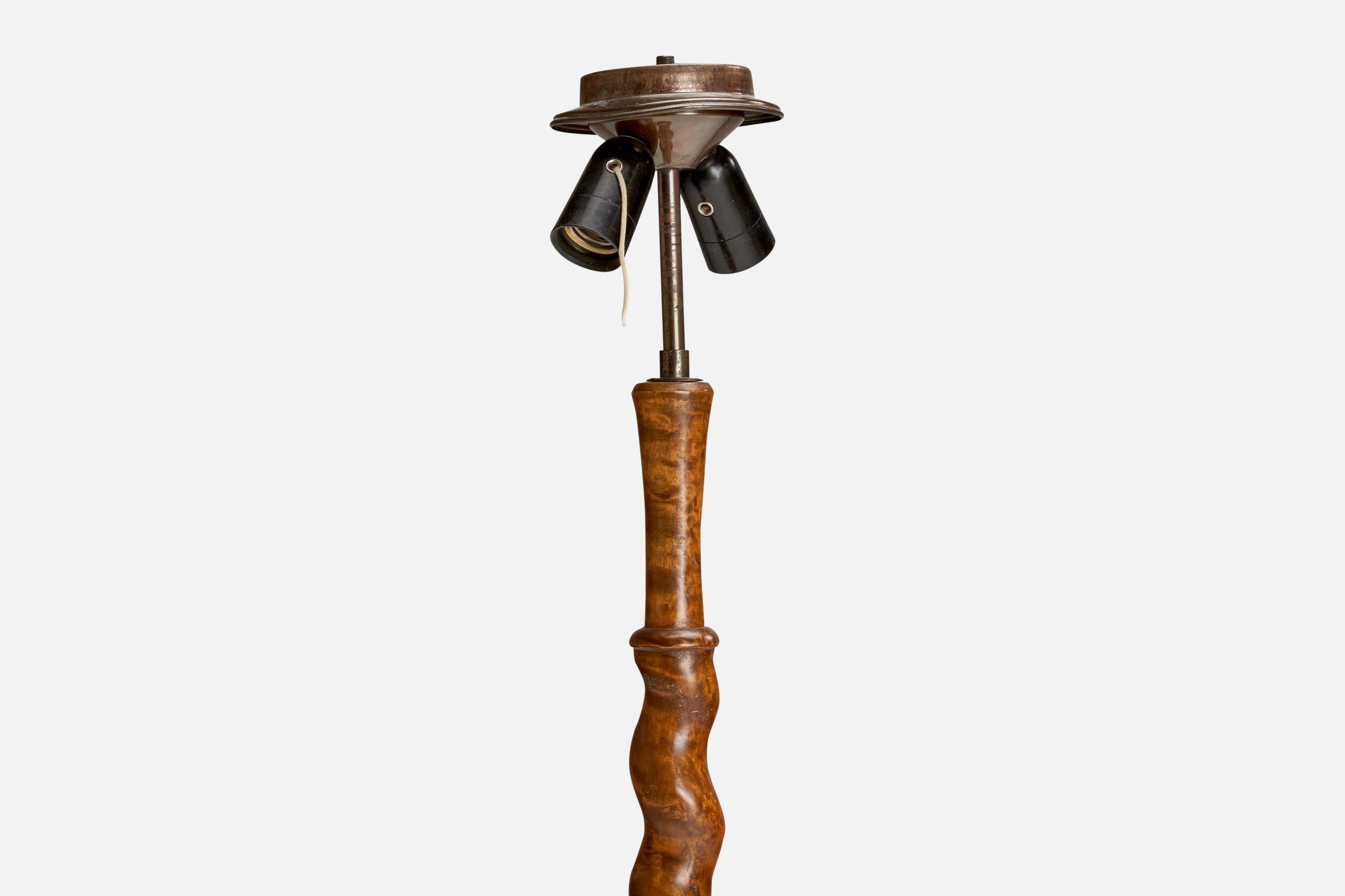 Designer suédois, lampadaire, bouleau, velours, Suède, années 1930 Bon état - En vente à High Point, NC