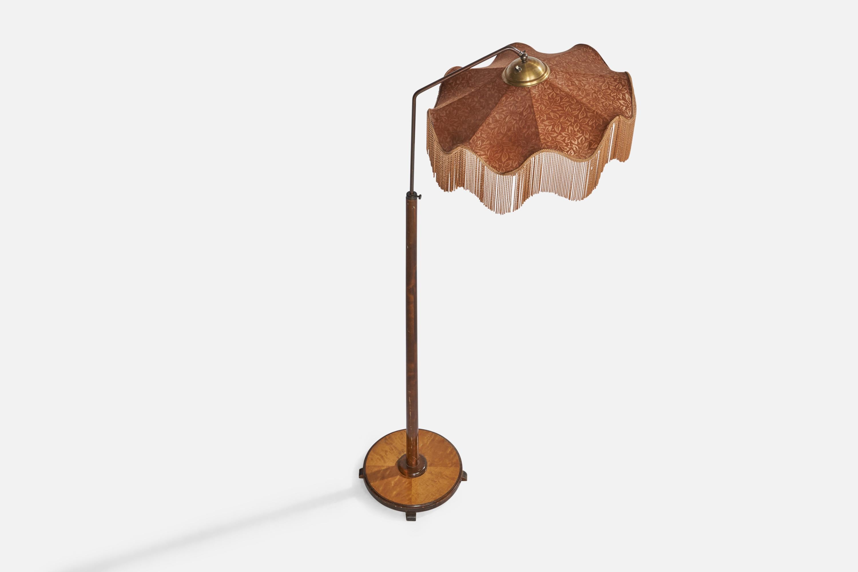 Swedish Designer, Floor Lamp, Brass, Birch, Fabric, Sweden, 1930s In Good Condition For Sale In High Point, NC
