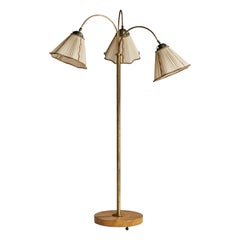 Designer suédois, lampadaire, laiton, bouleau, tissu, Suède, années 1940