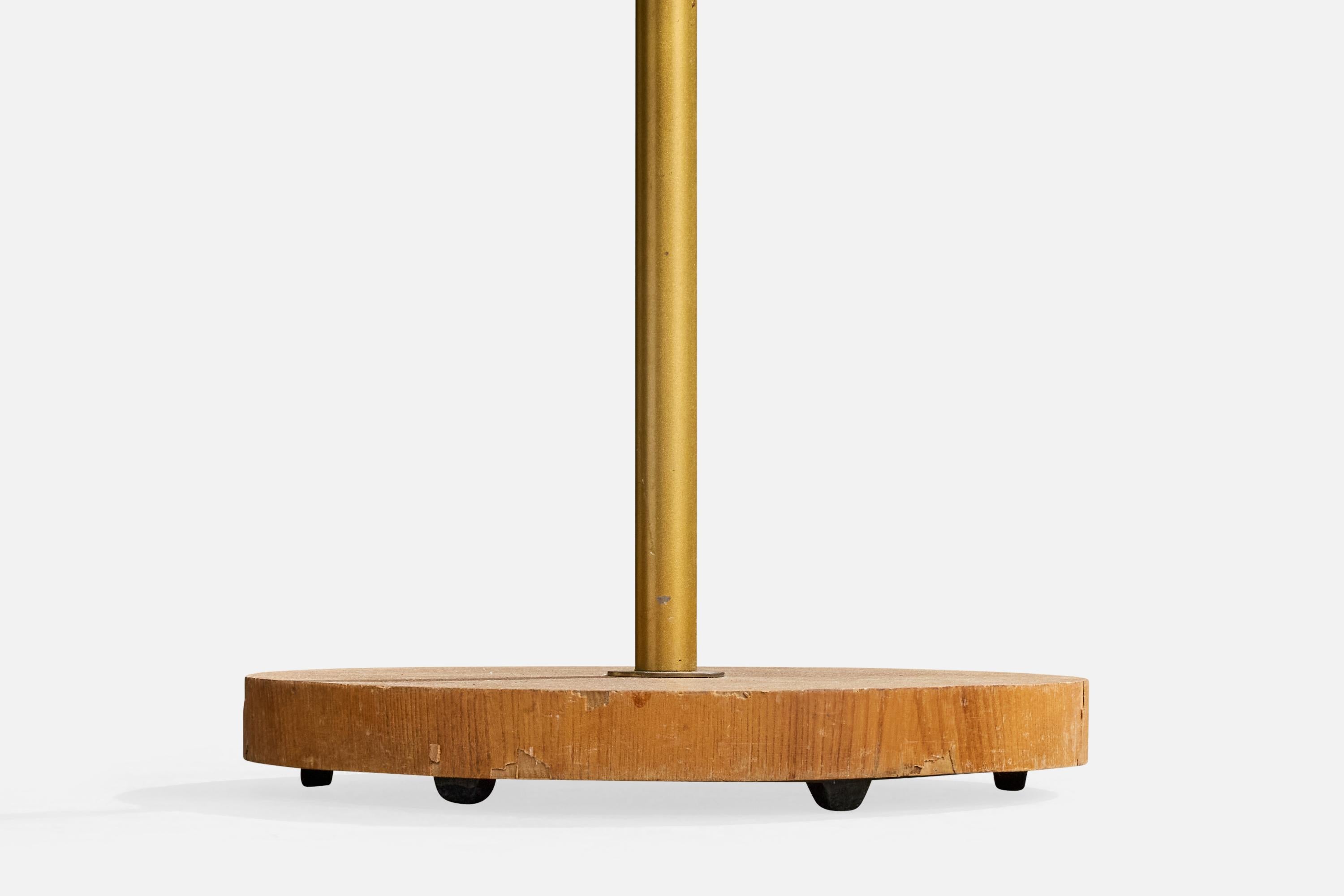 Designer suédois, lampadaire, laiton, orme, tissu, Suède, années 1940 en vente 1