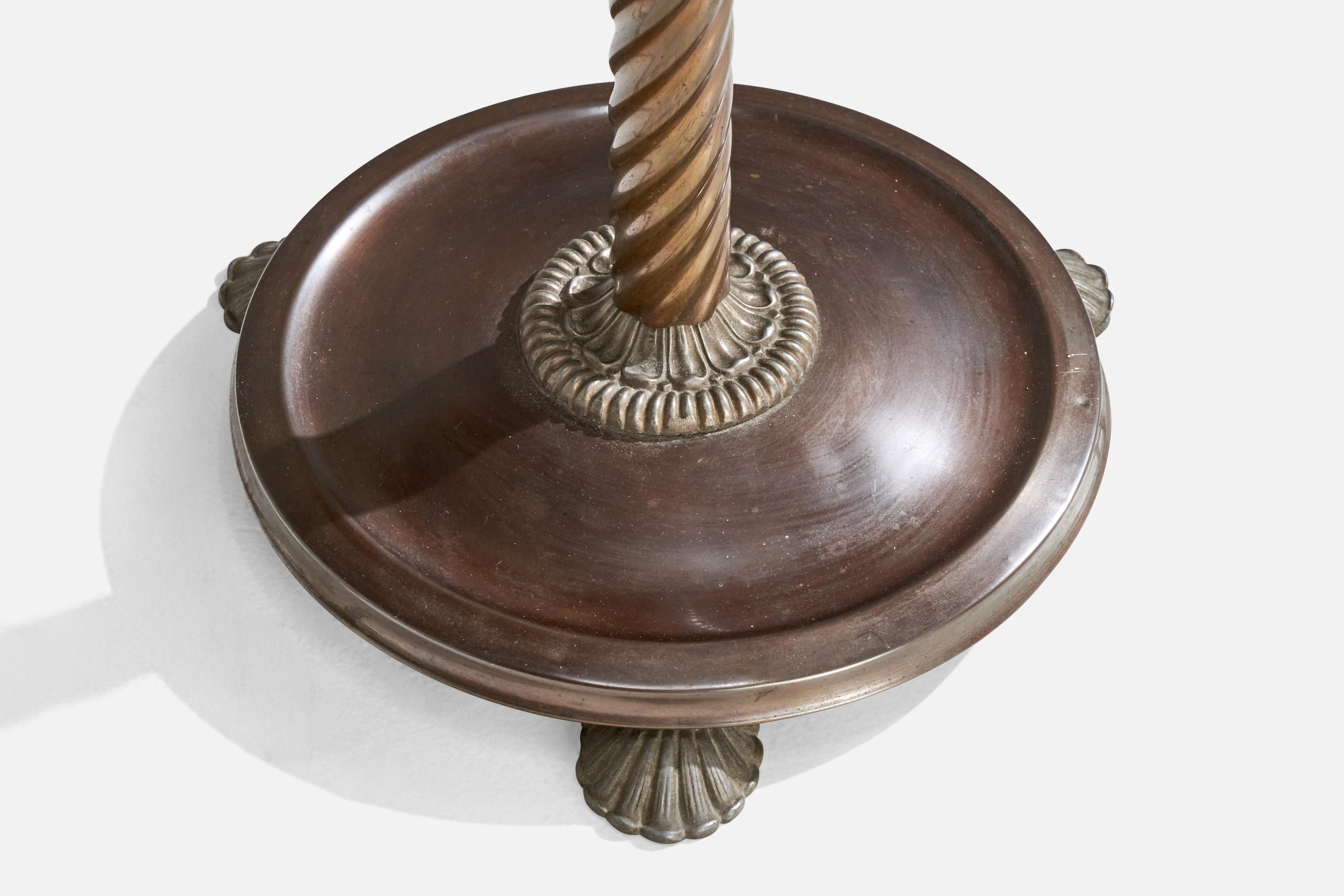 Lampada da terra di design svedese, ottone, tessuto, Svezia, anni '1930 in vendita 4
