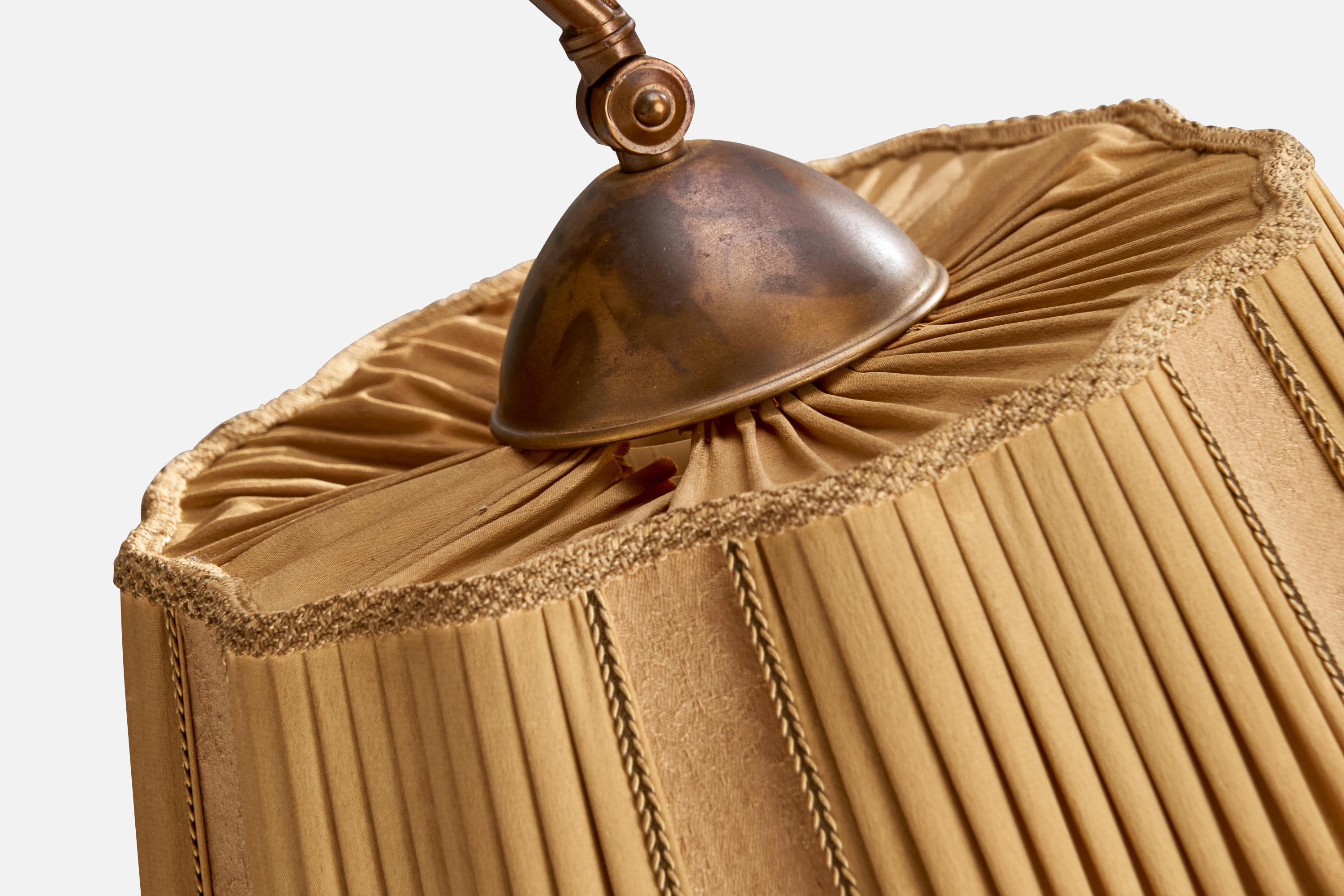 Lampada da terra di design svedese, ottone, tessuto, Svezia, anni '1930 in vendita 2