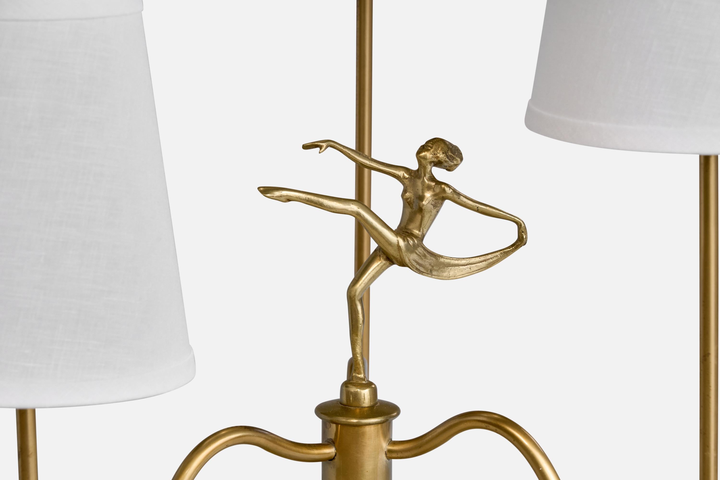 Lampada da terra di design svedese, ottone, tessuto, Svezia, anni '40 in vendita 1