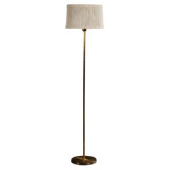 Lampada da terra di design svedese, ottone, tessuto, Svezia, anni '1950