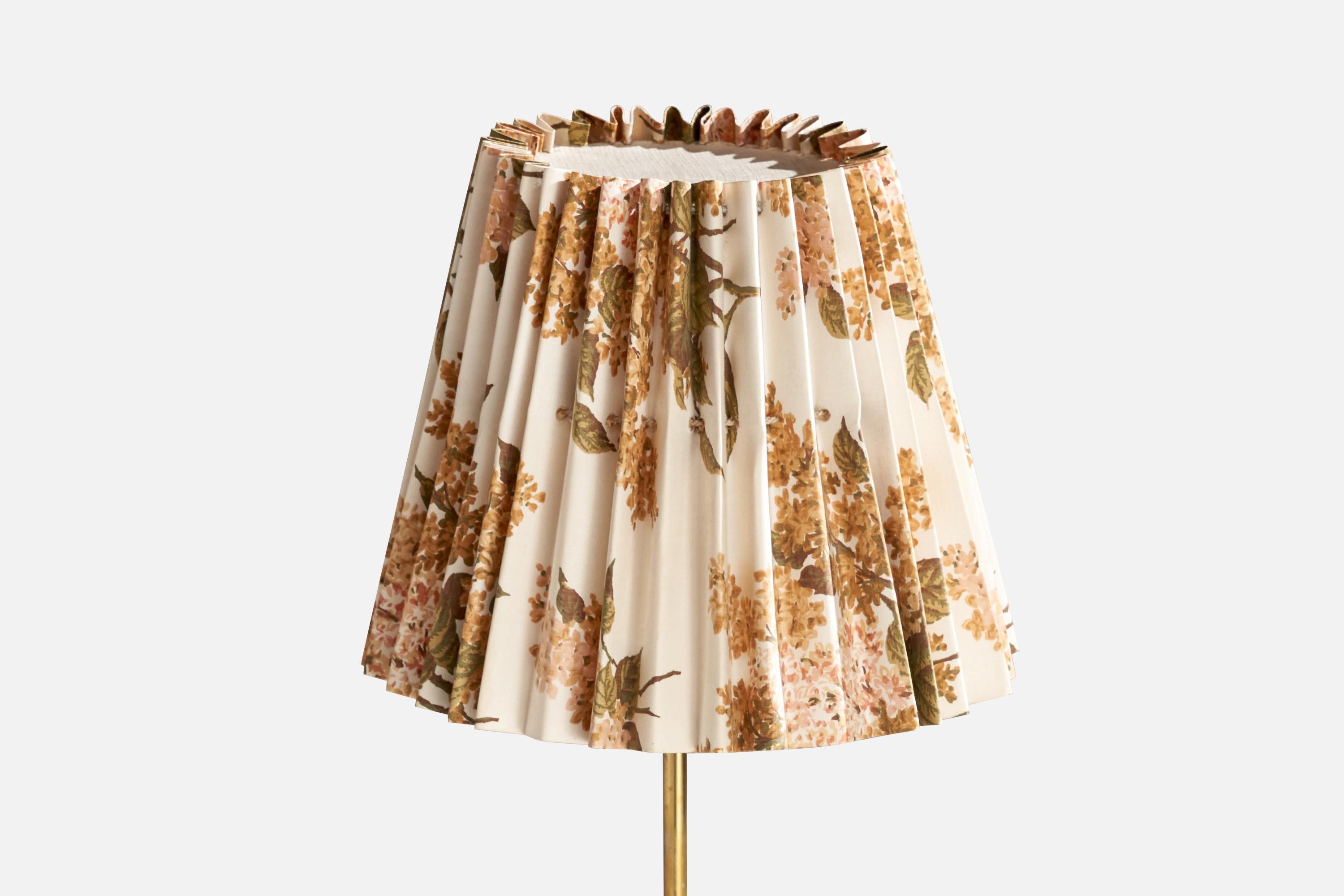Scandinavo moderno Lampada da terra di design svedese, ottone, tessuto, Svezia, anni '1960 in vendita