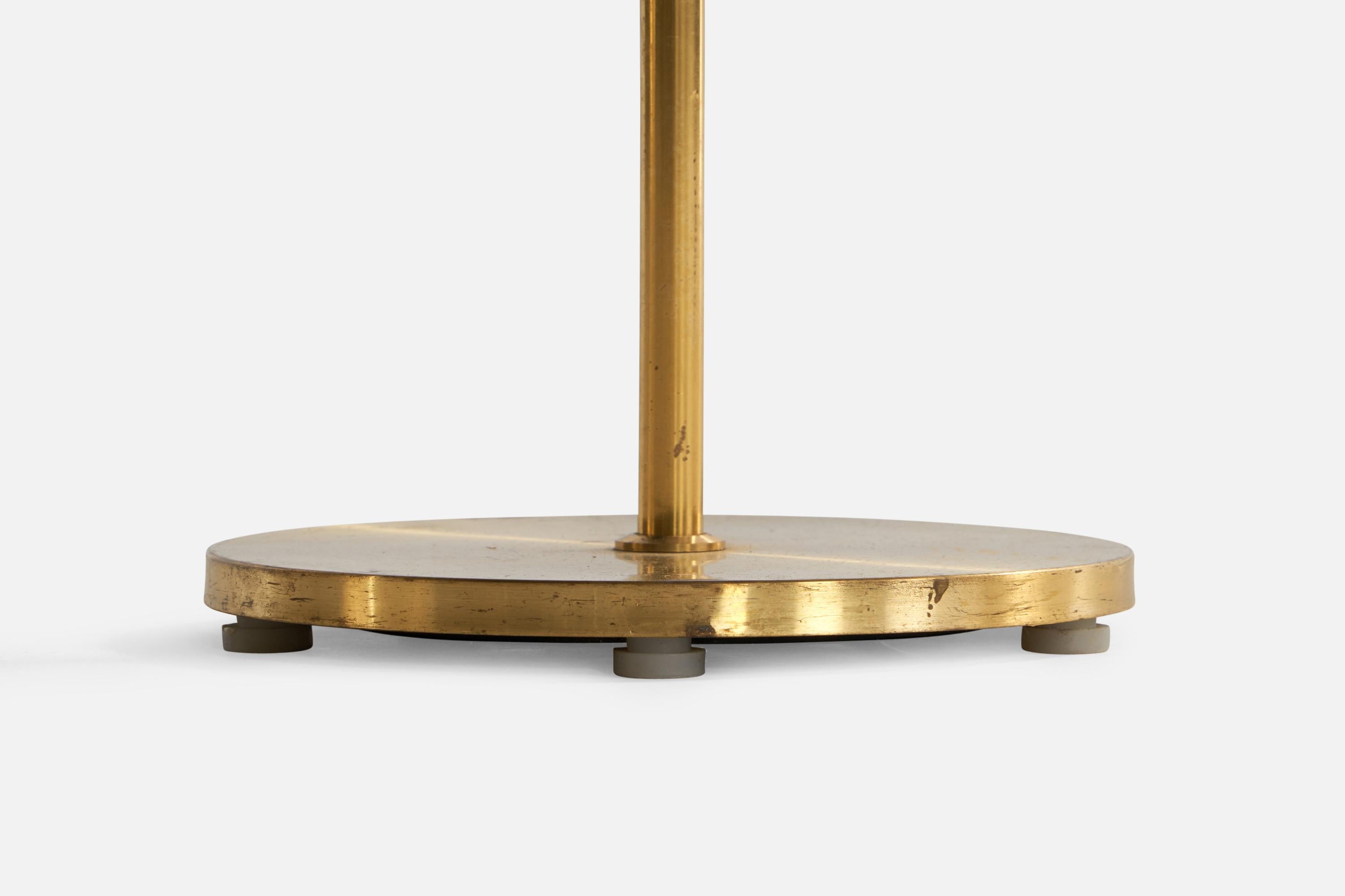 Designer suédois, lampadaire, laiton, tissu, Suède, années 1960 en vente 2