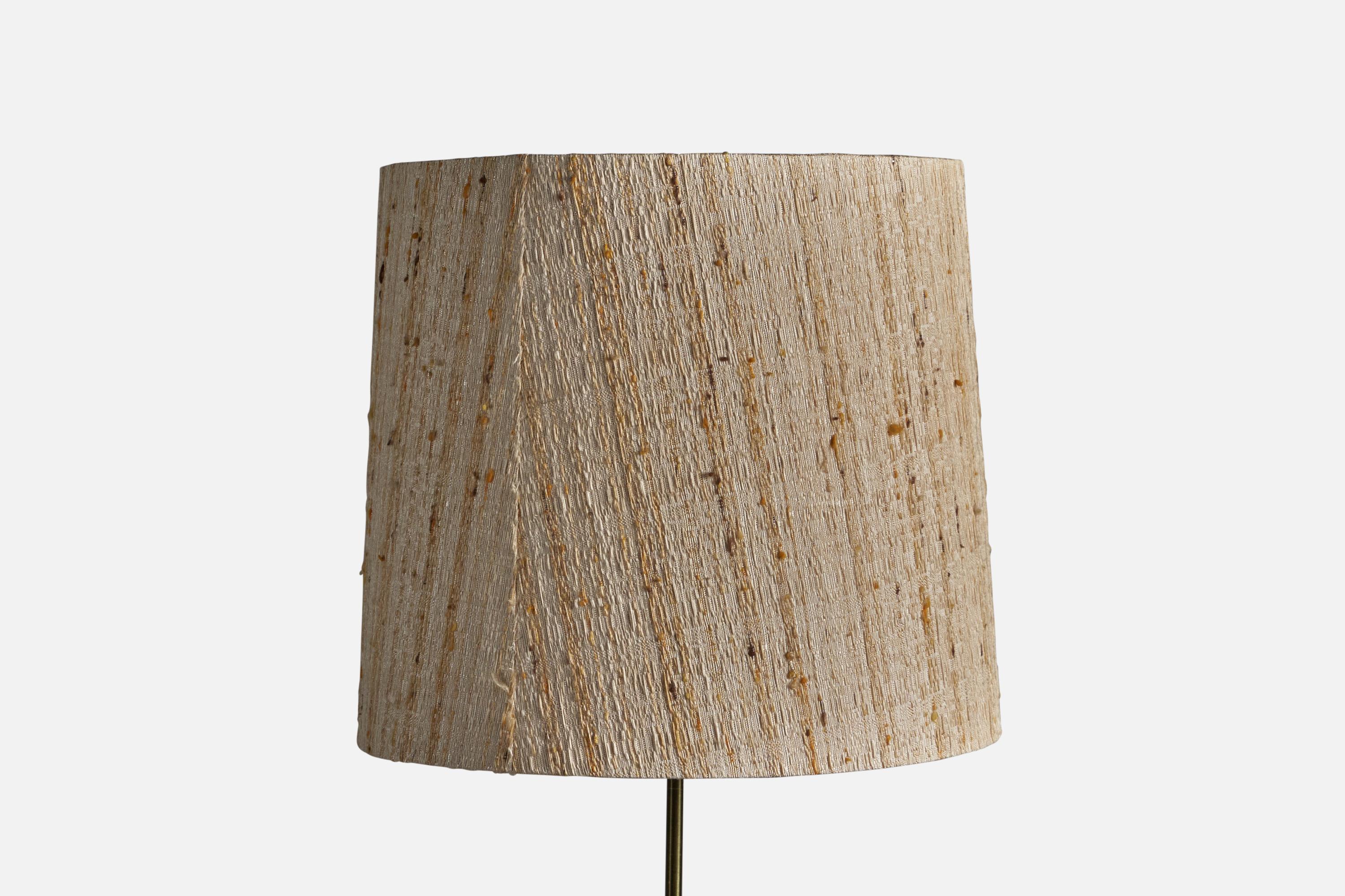 Scandinave moderne Lampadaire de designer suédois, laiton, métal, tissu, Suède, années 1940 en vente