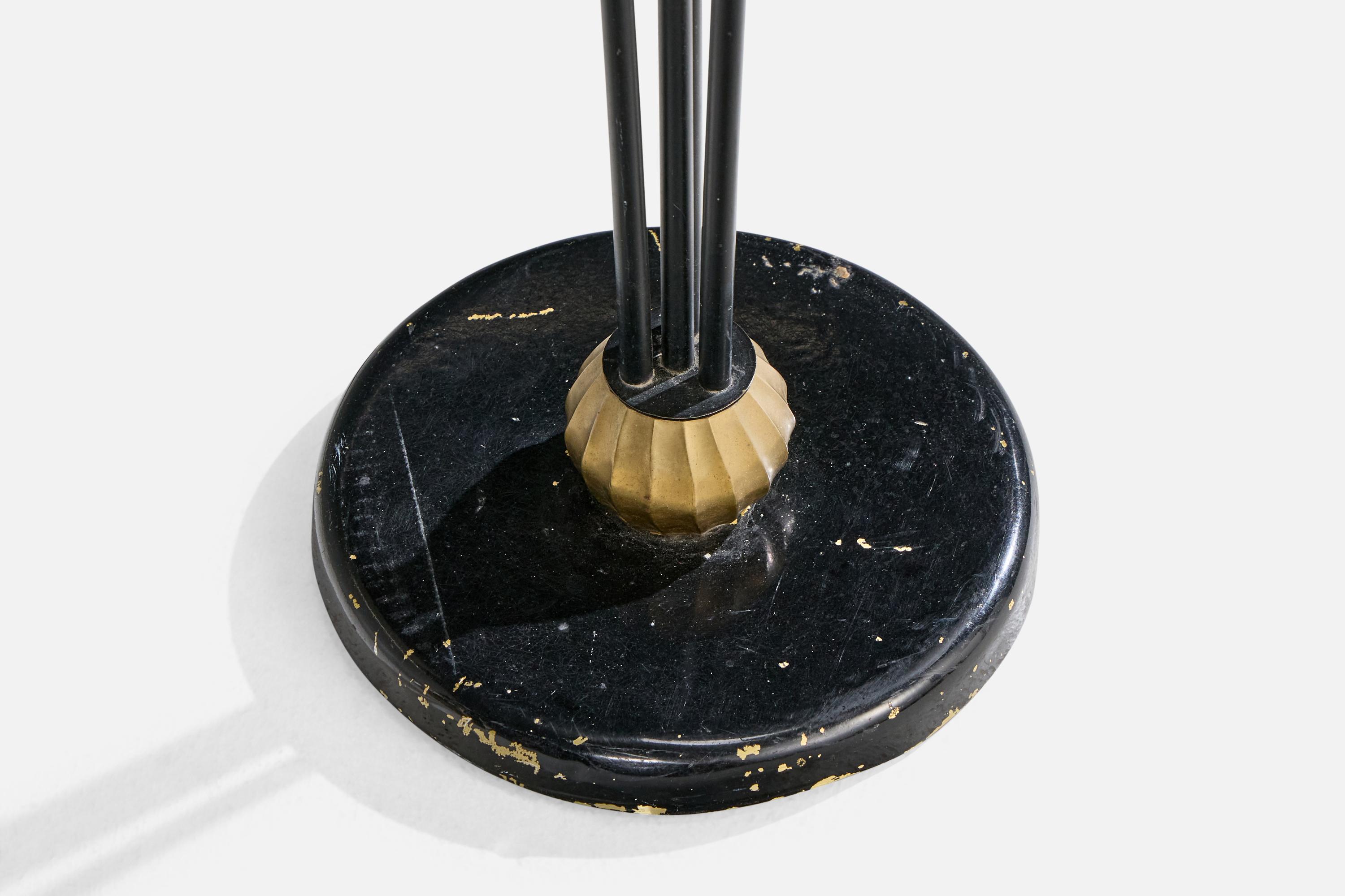 Métal Lampadaire de designer suédois, laiton, métal, rotin, Suède, années 1960 en vente