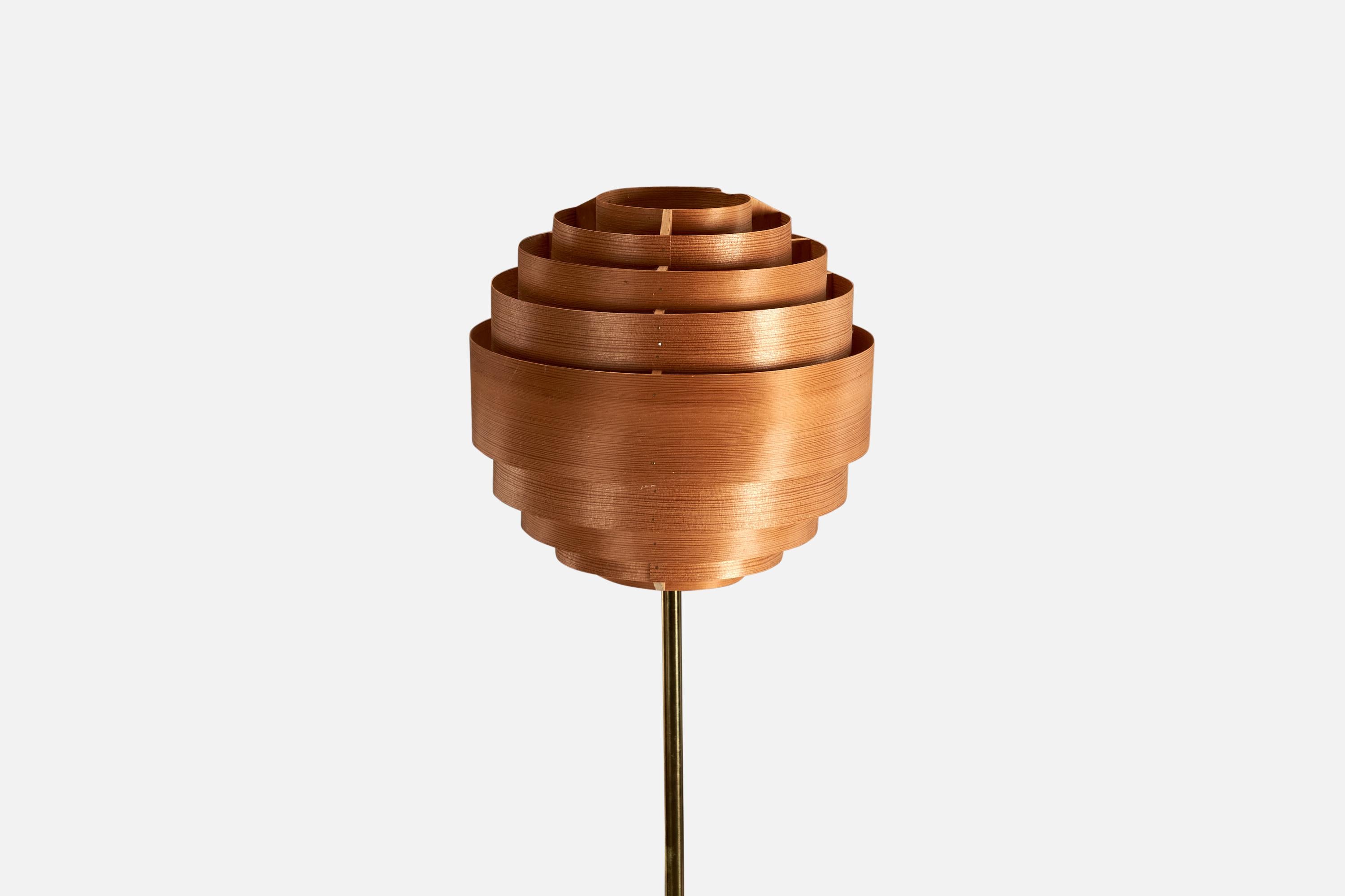 Mid-Century Modern Swedish Designer, Floor Lamp, Brass, Moulded Pine Veneer, Sweden, 1970s For Sale