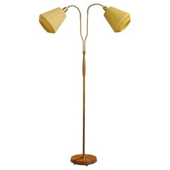 Designer suédois, lampadaire, laiton, chêne, tissu, Suède, années 1950