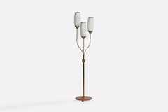 Designer suédois, lampadaire, laiton, chêne, verre, Suède, années 1940