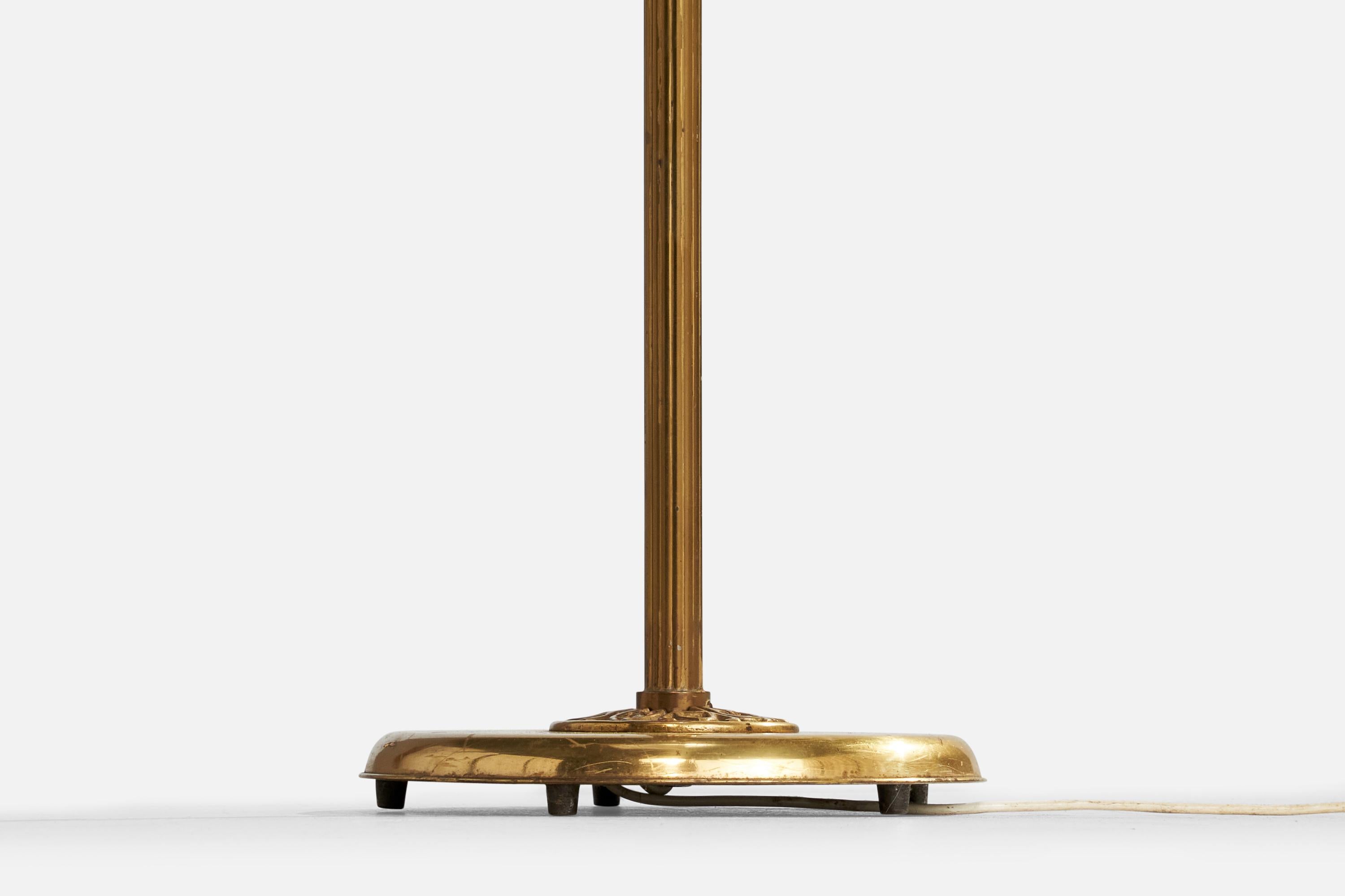 Lampada da terra di design svedese, ottone, quercia, rattan, Svezia, anni '1940 in vendita 2