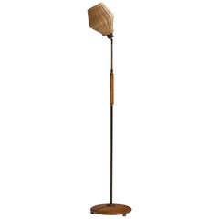 Designer suédois, lampadaire, laiton, chêne, rotin, Suède, années 1950