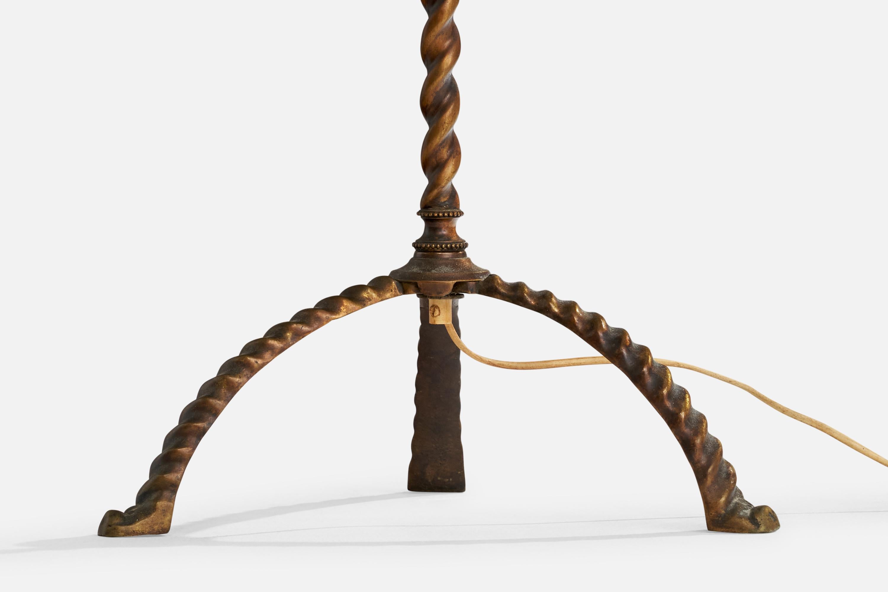 Lampada da terra di design svedese, ottone, carta, Svezia, anni '30 in vendita 4