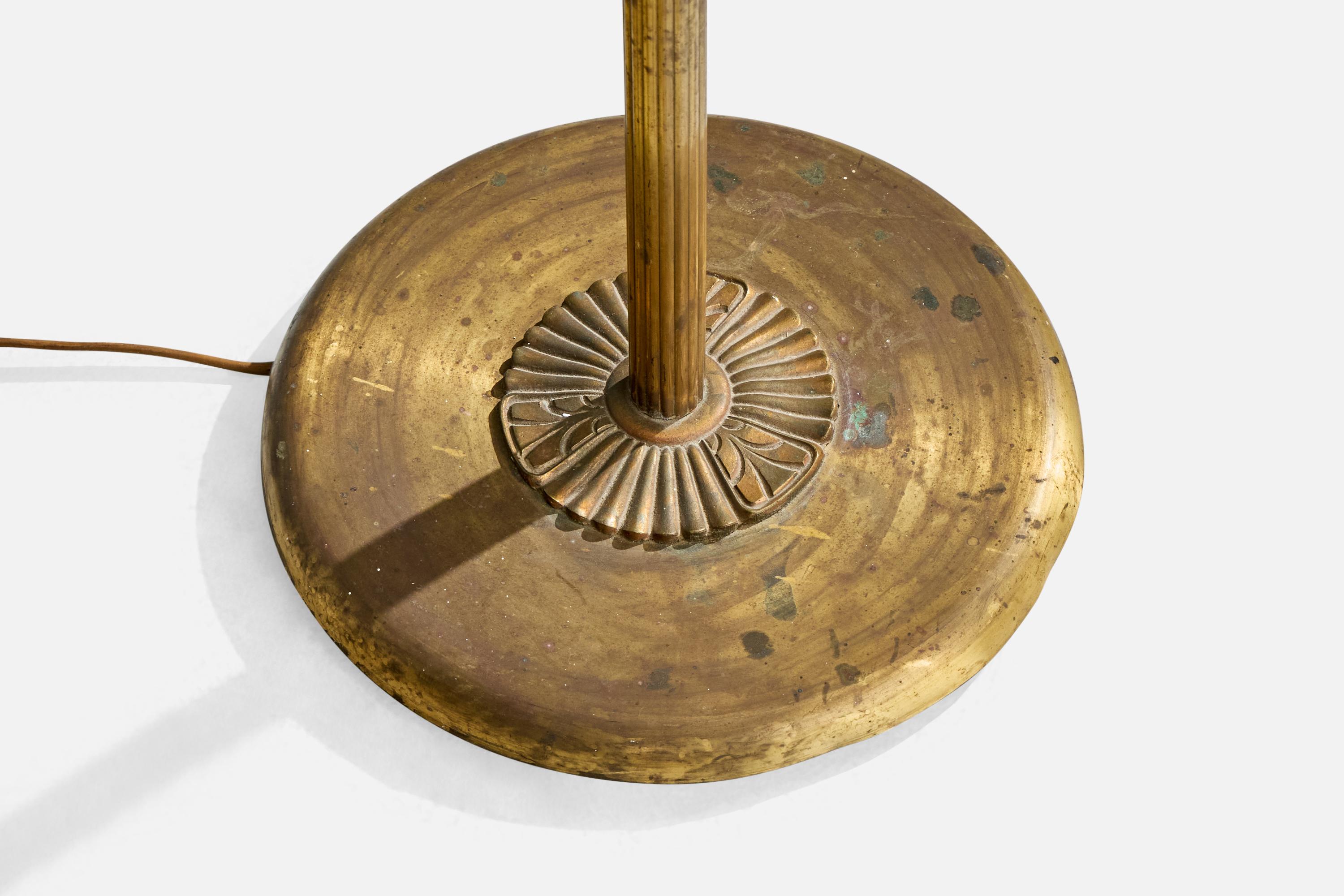 Lampada da terra di design svedese, ottone, rattan, Svezia, anni '1930 in vendita 1