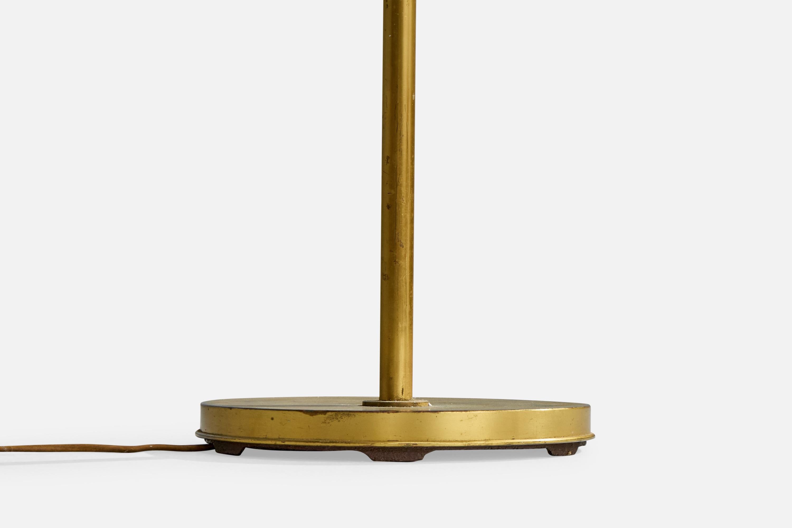 Lampada da terra di design svedese, ottone, rattan, Svezia, anni '1940 in vendita 2