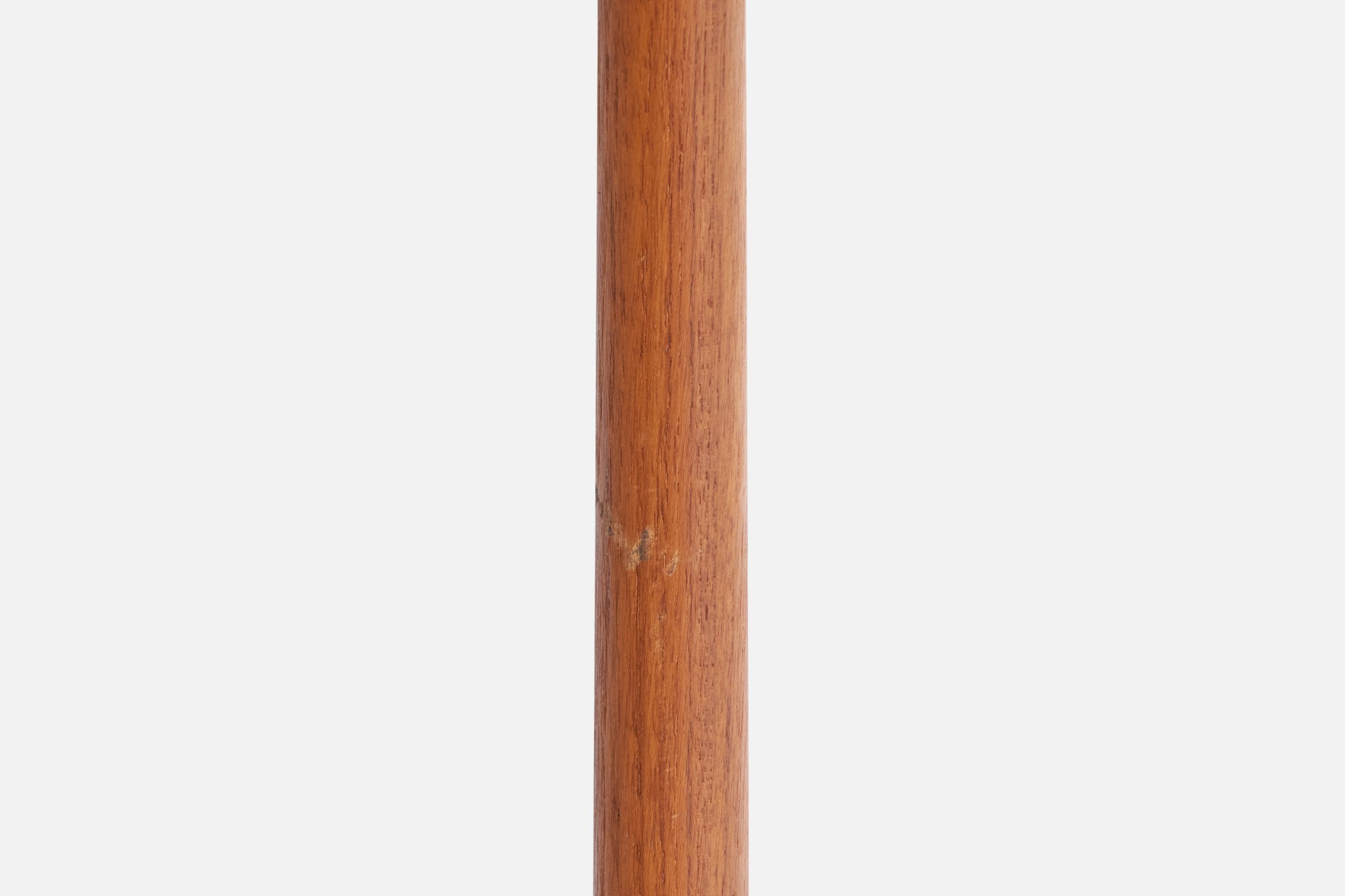 Lampadaire de designer suédois, laiton, teck, tissu, Suède, années 1950 Bon état - En vente à High Point, NC