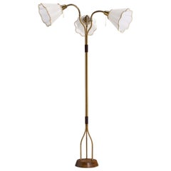 Lampadaire de designer suédois, laiton, teck, plastique, Suède, années 1950