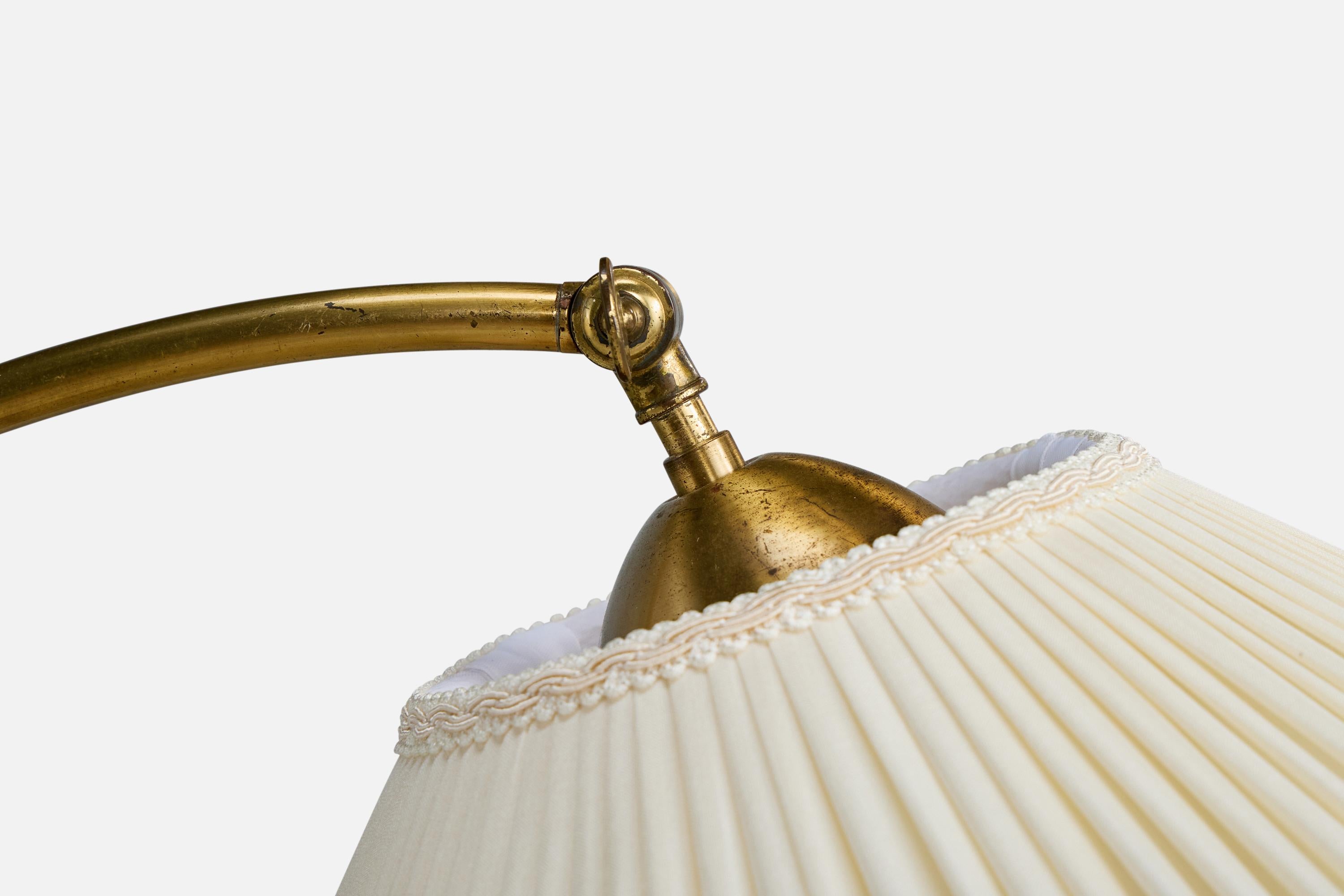 Schwedische Designerin, Stehlampe, Messing, Holz, Stoff, Schweden, 1930er Jahre im Angebot 2