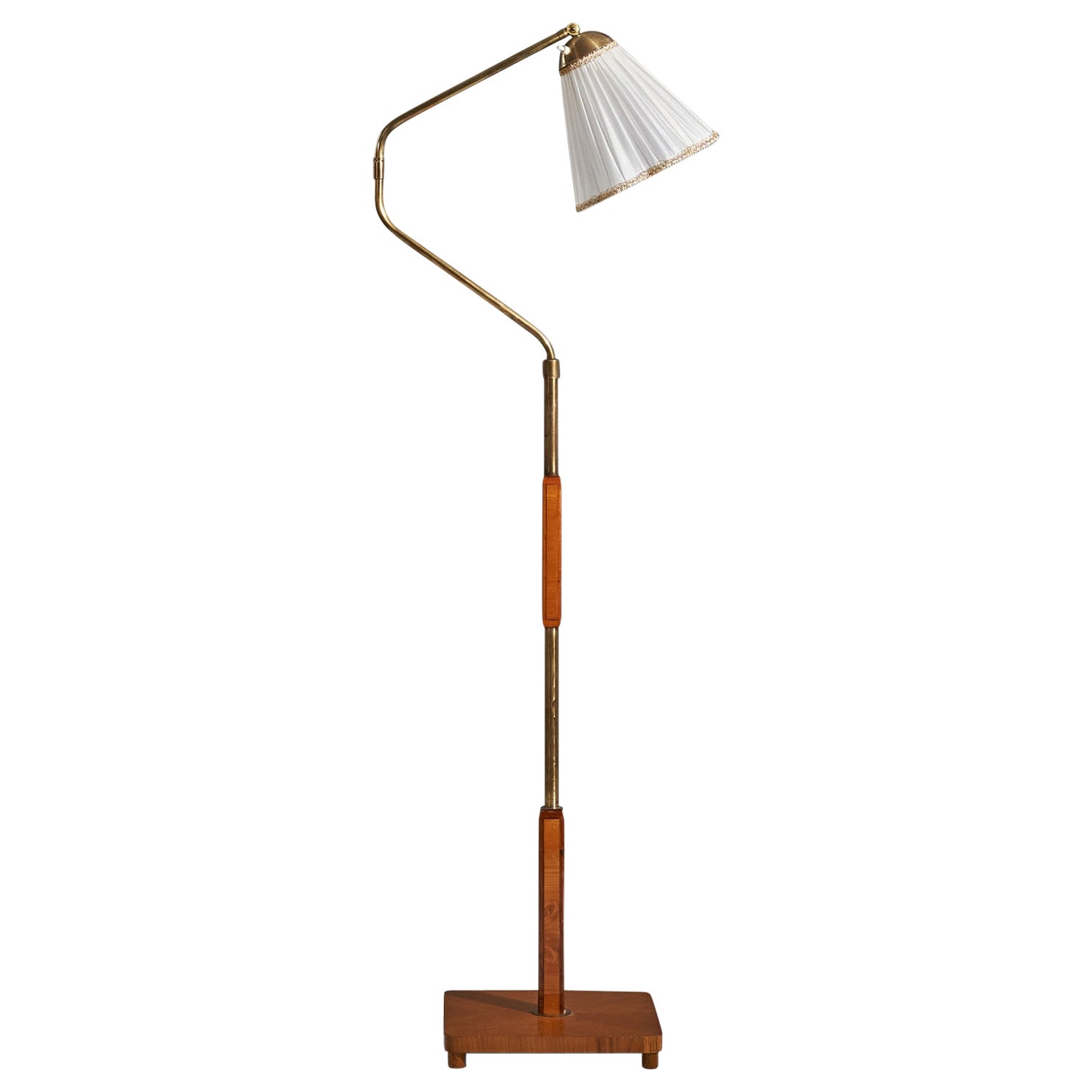 Lampada da terra di design svedese, ottone, legno, tessuto, Svezia, anni '1930