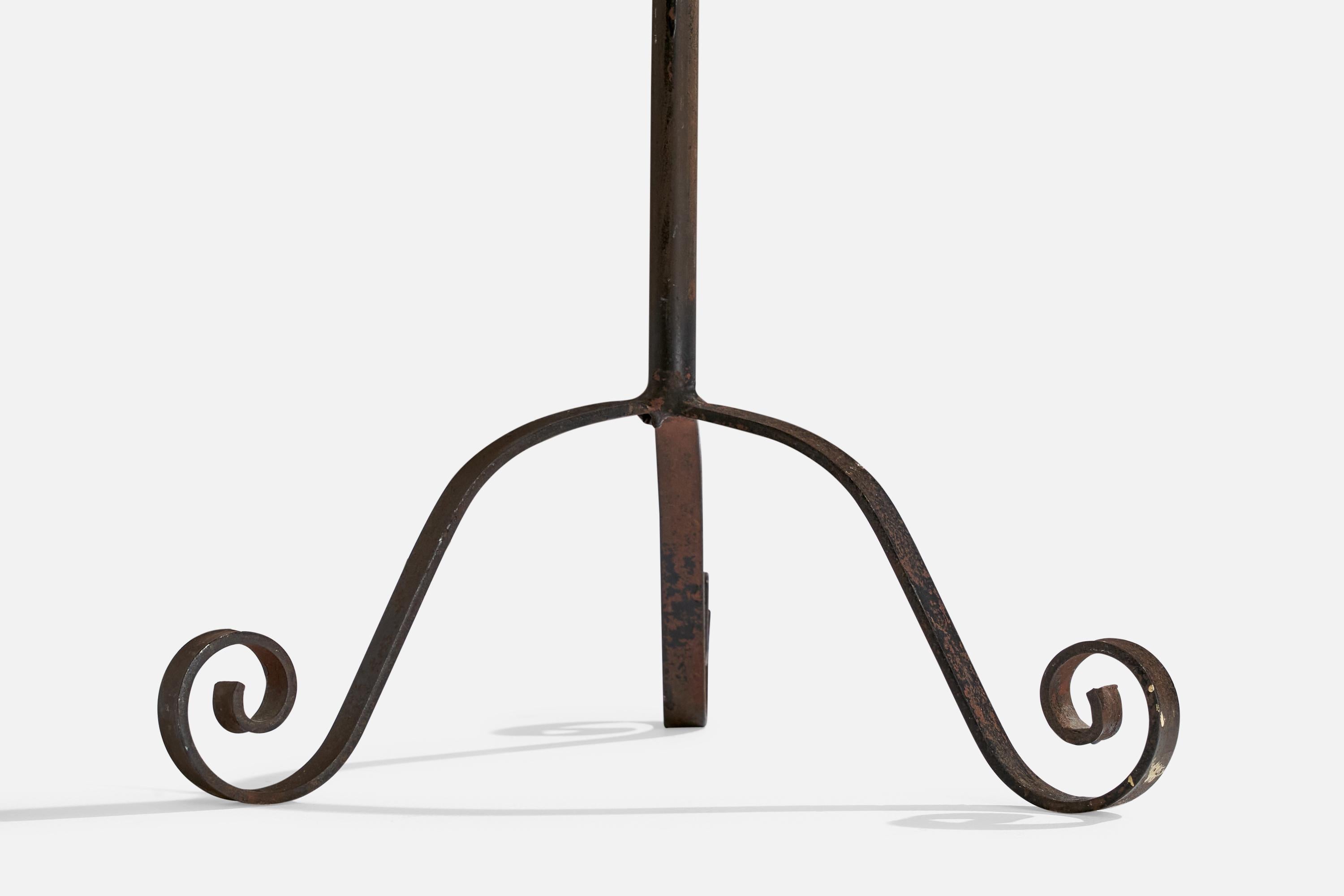 Designer suédois, lampadaire, fer, tissu, Suède, années 1930 en vente 2