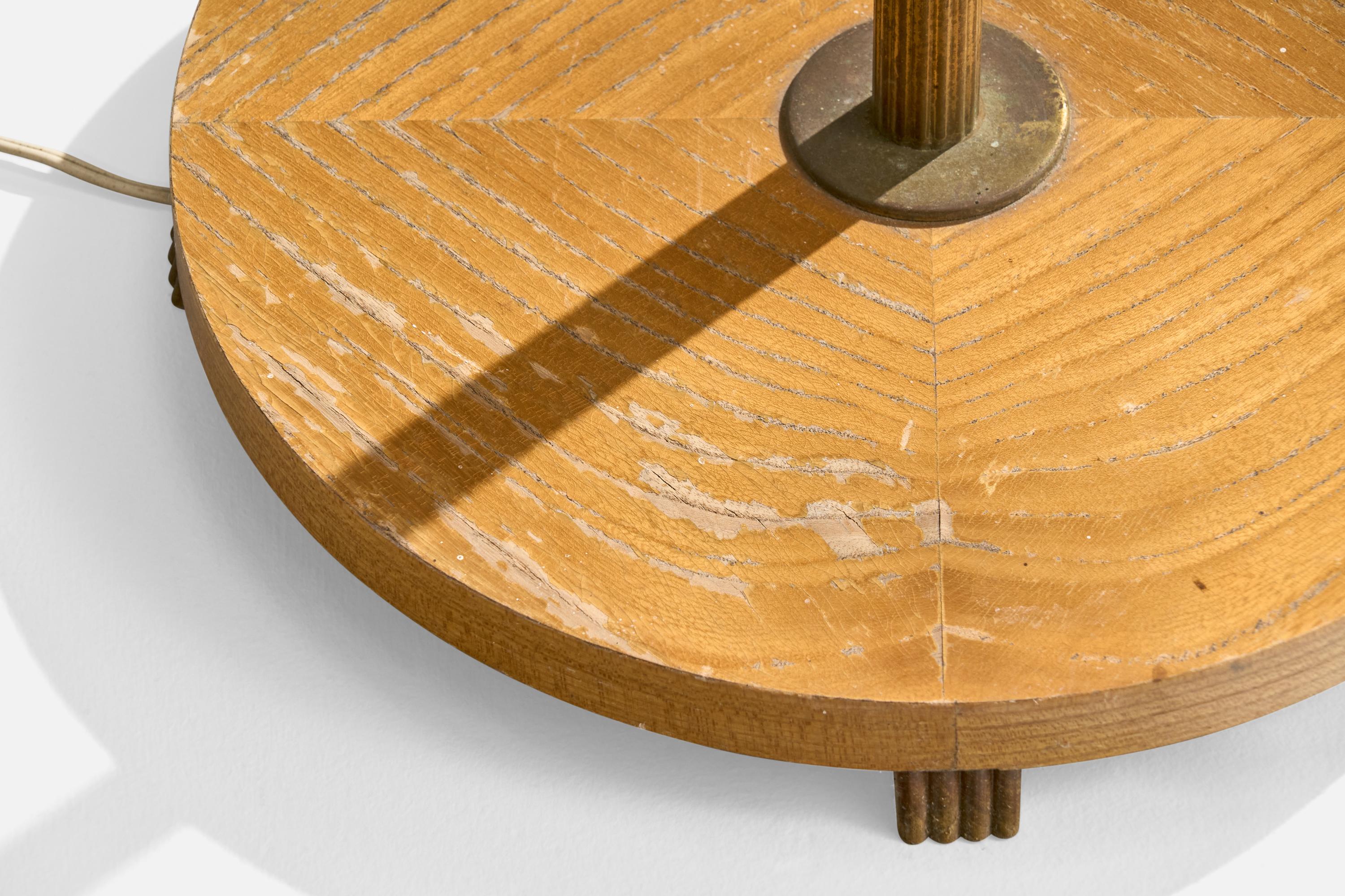 Lampada da terra di design svedese, Oak, ottone, tessuto, Svezia, anni '1930 in vendita 4