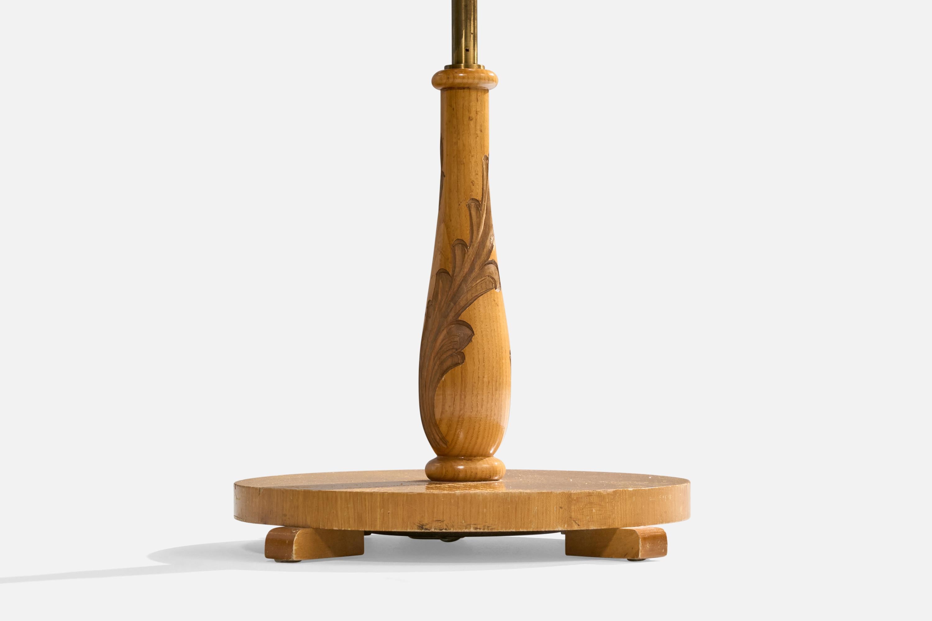 Lampada da terra di design svedese, Oak, ottone, tessuto, Svezia, anni '1930 In condizioni buone in vendita a High Point, NC