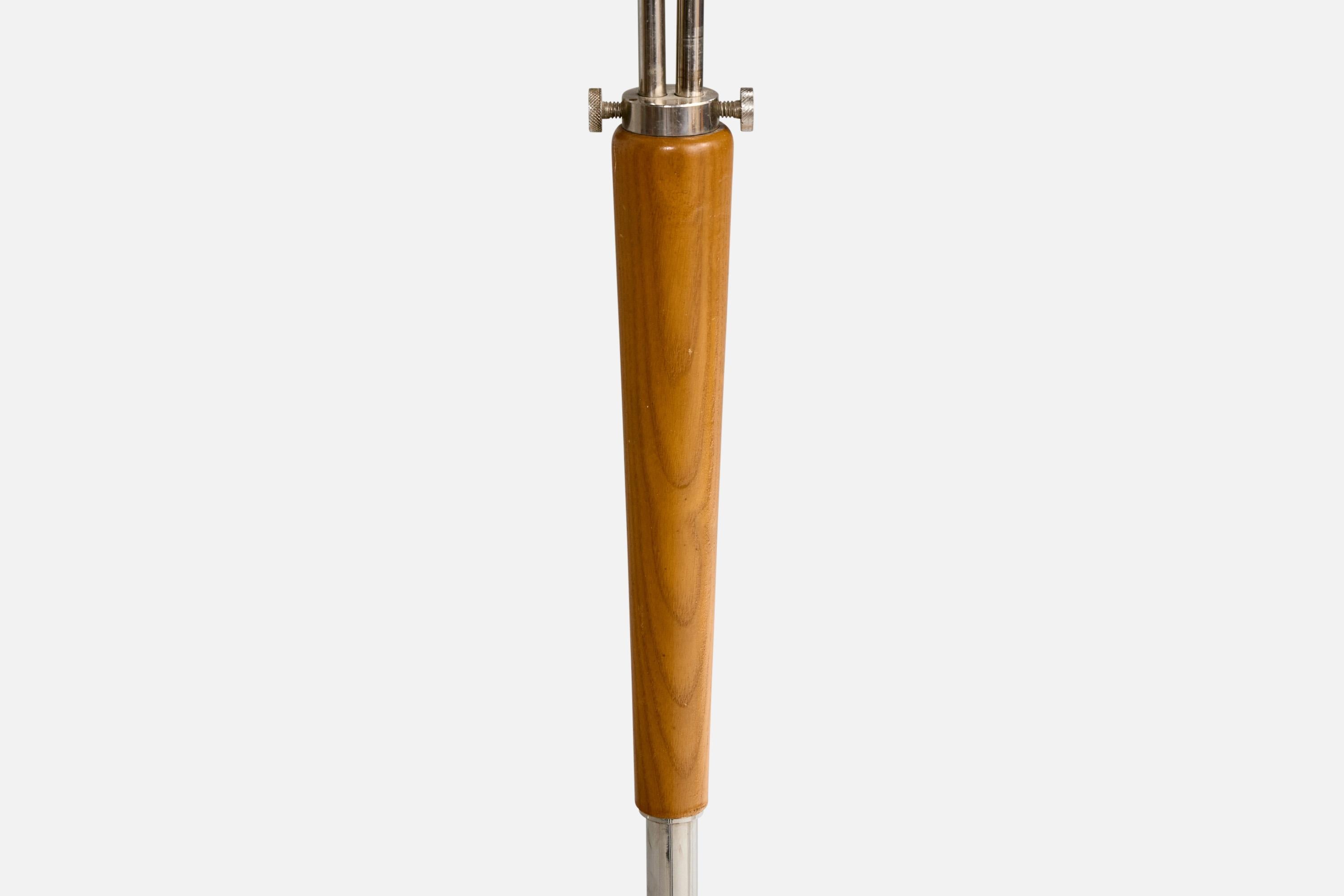 Milieu du XXe siècle Designer suédois, lampadaire, chêne, métal, tissu, Suède, années 1930 en vente