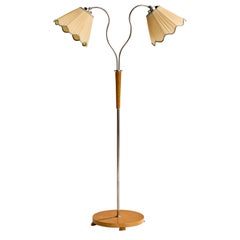 Diseñador sueco, lámpara de pie, roble, metal, tela, Suecia, años 30