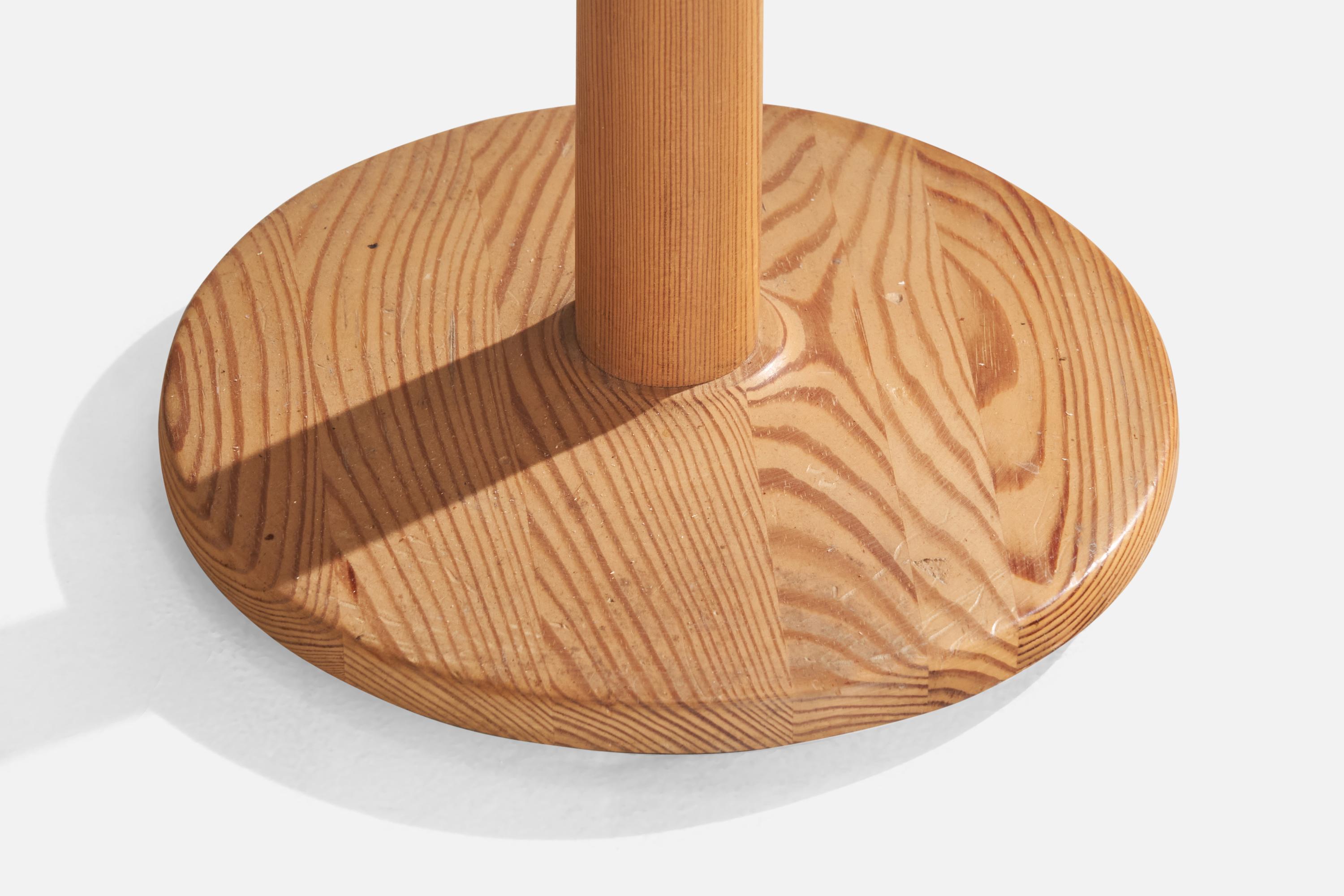 Lampada da terra di design svedese, pino, tessuto, ottone, Svezia, anni '70 in vendita 2