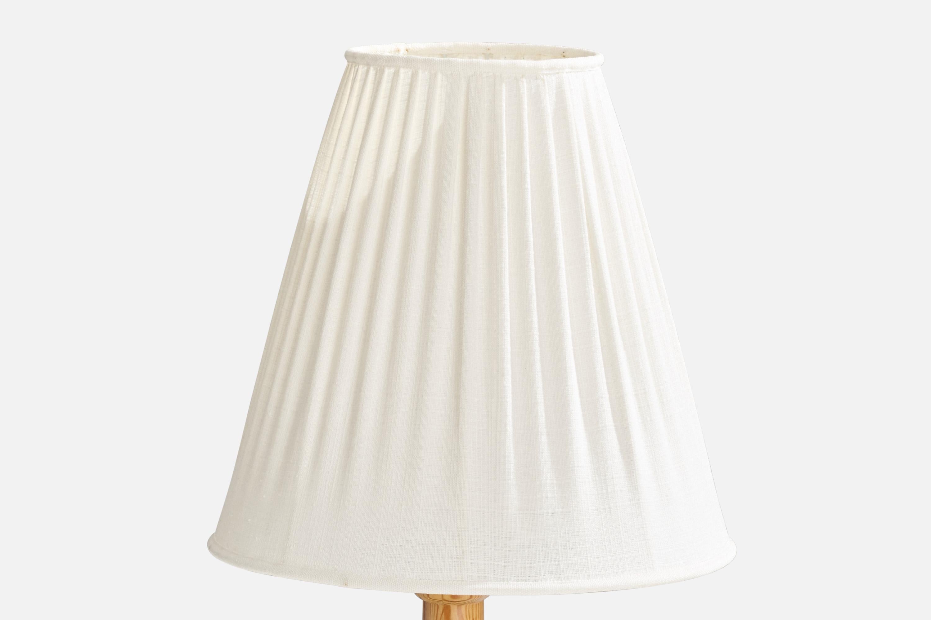 Swedish Designer, Floor Lamp, Pine, Fabric, Sweden, 1960s In Good Condition For Sale In High Point, NC