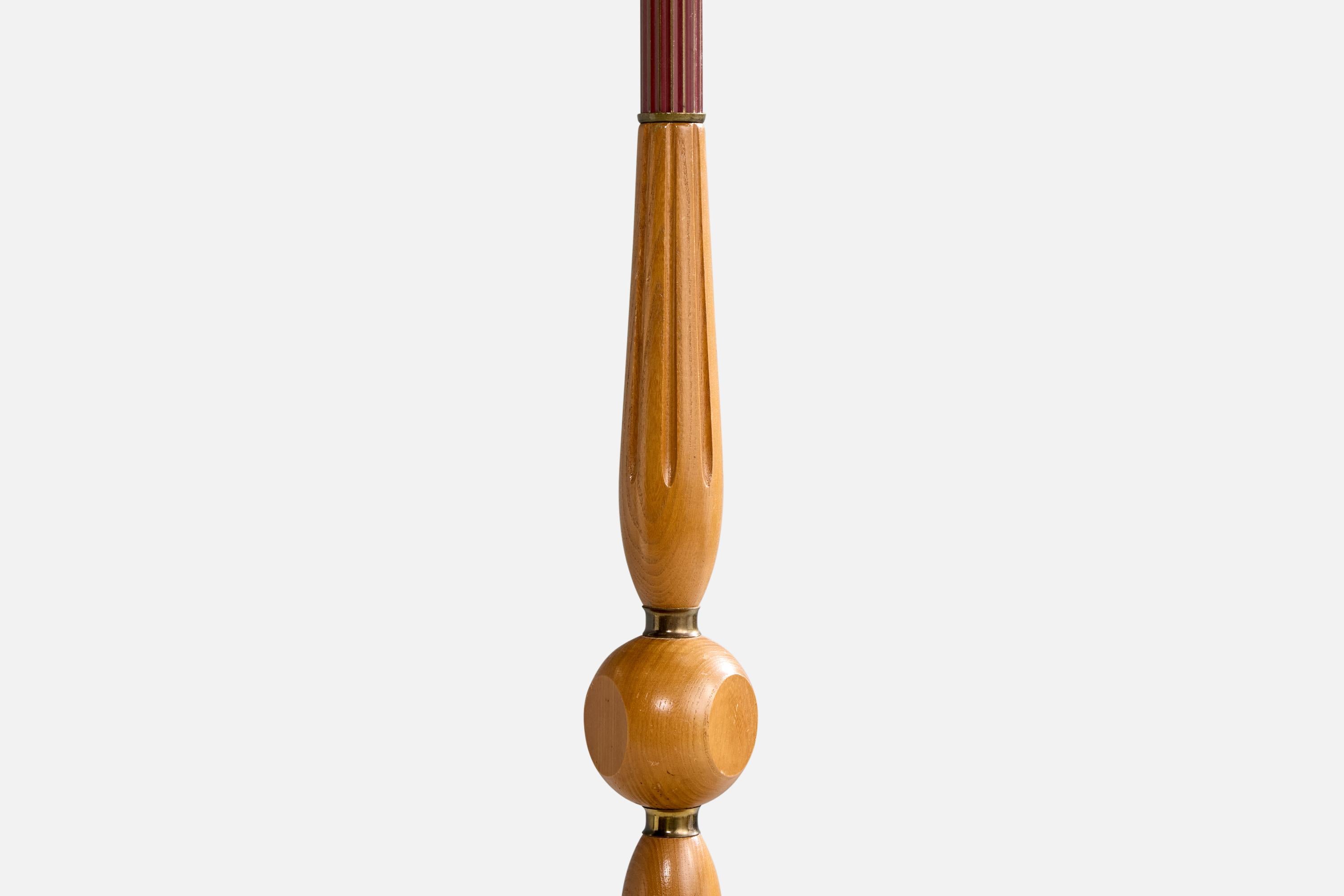 Designer suédois, lampadaire, bois, laiton, tissu, Suède, années 1950 en vente 3