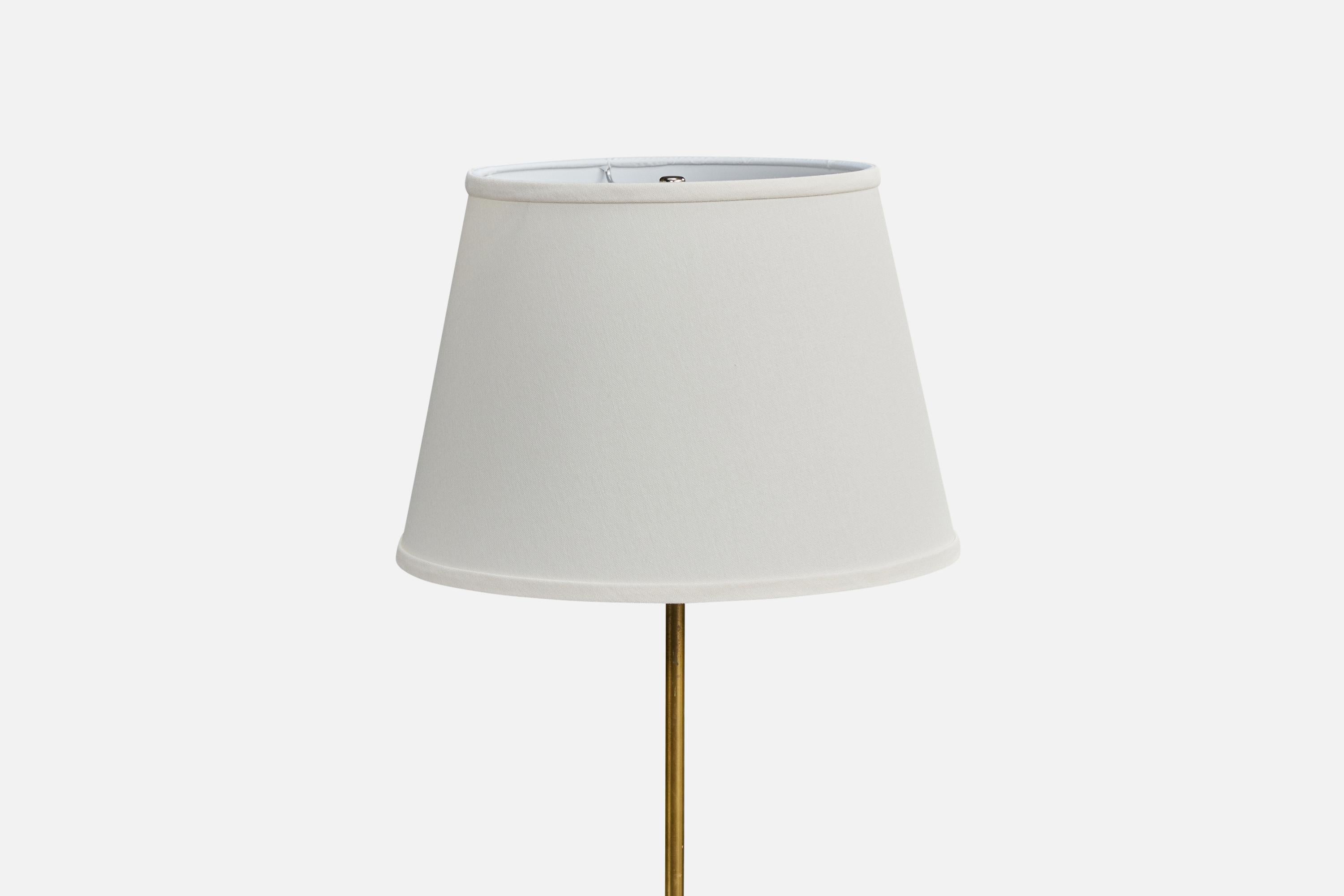 Suédois Designer suédois, lampadaires, laiton, tissu, Suède, années 1950 en vente