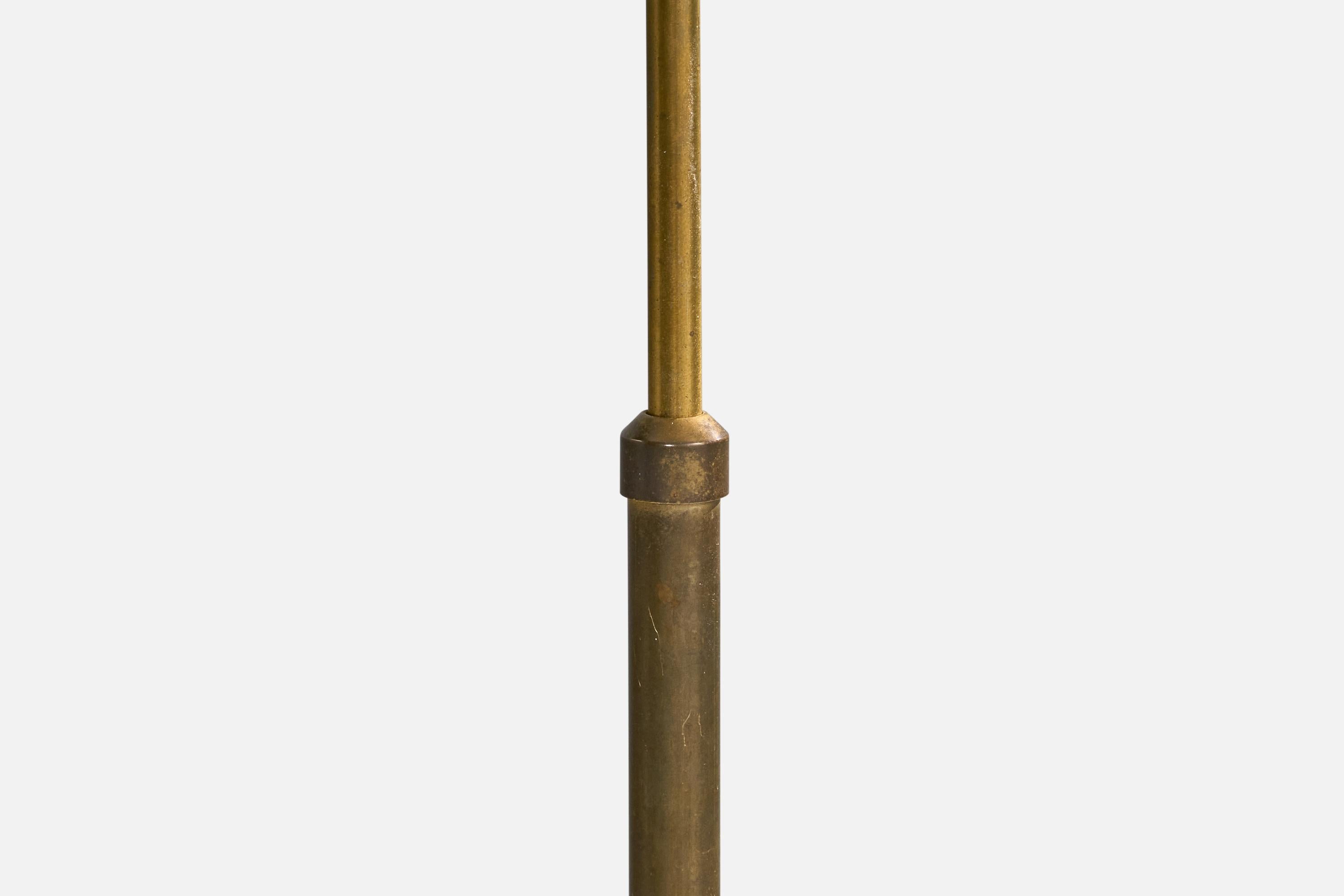 Milieu du XXe siècle Designer suédois, lampadaires, laiton, papier, Suède, années 1940 en vente