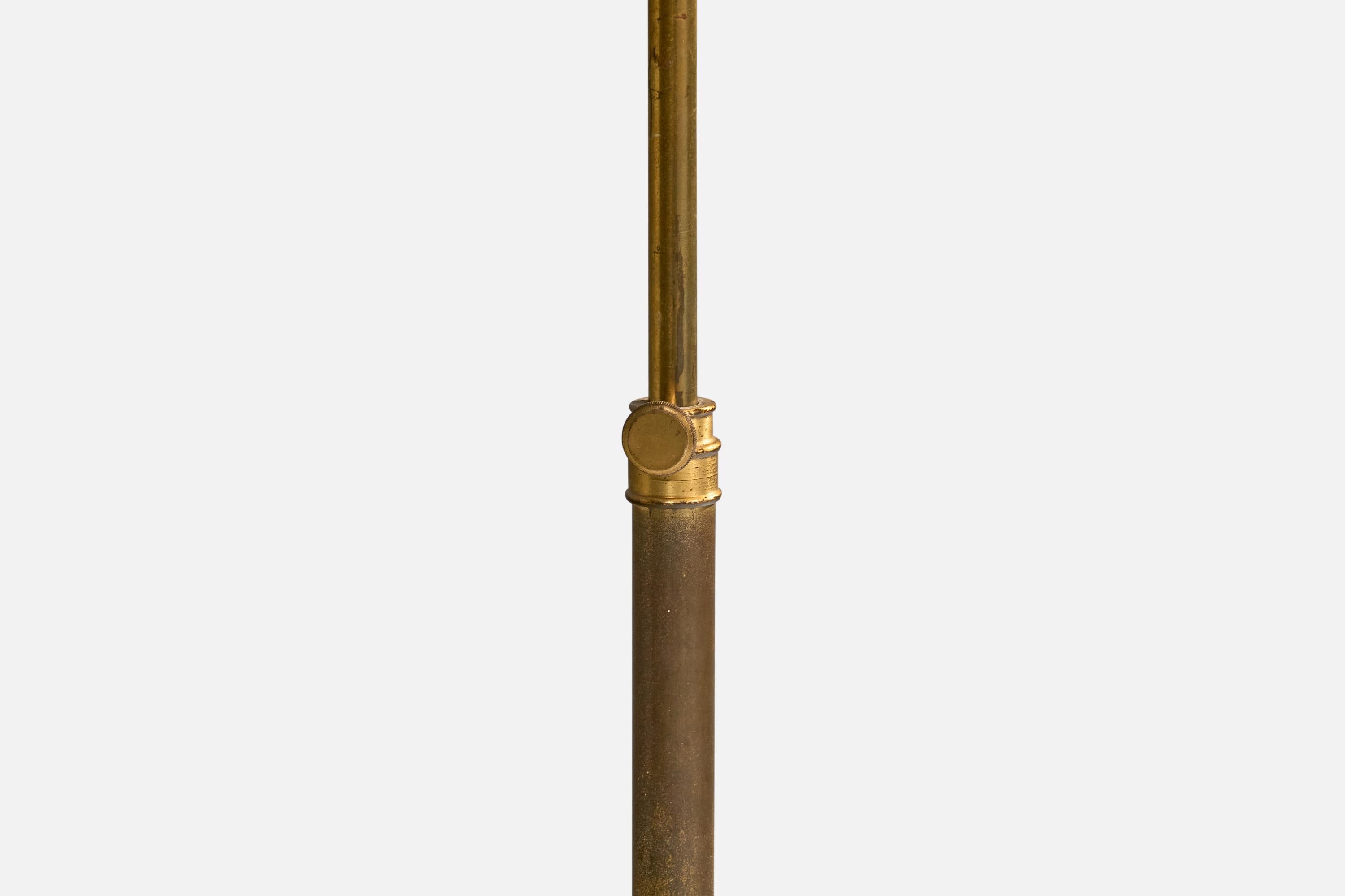 Laiton Designer suédois, lampadaires, laiton, papier, Suède, années 1940 en vente
