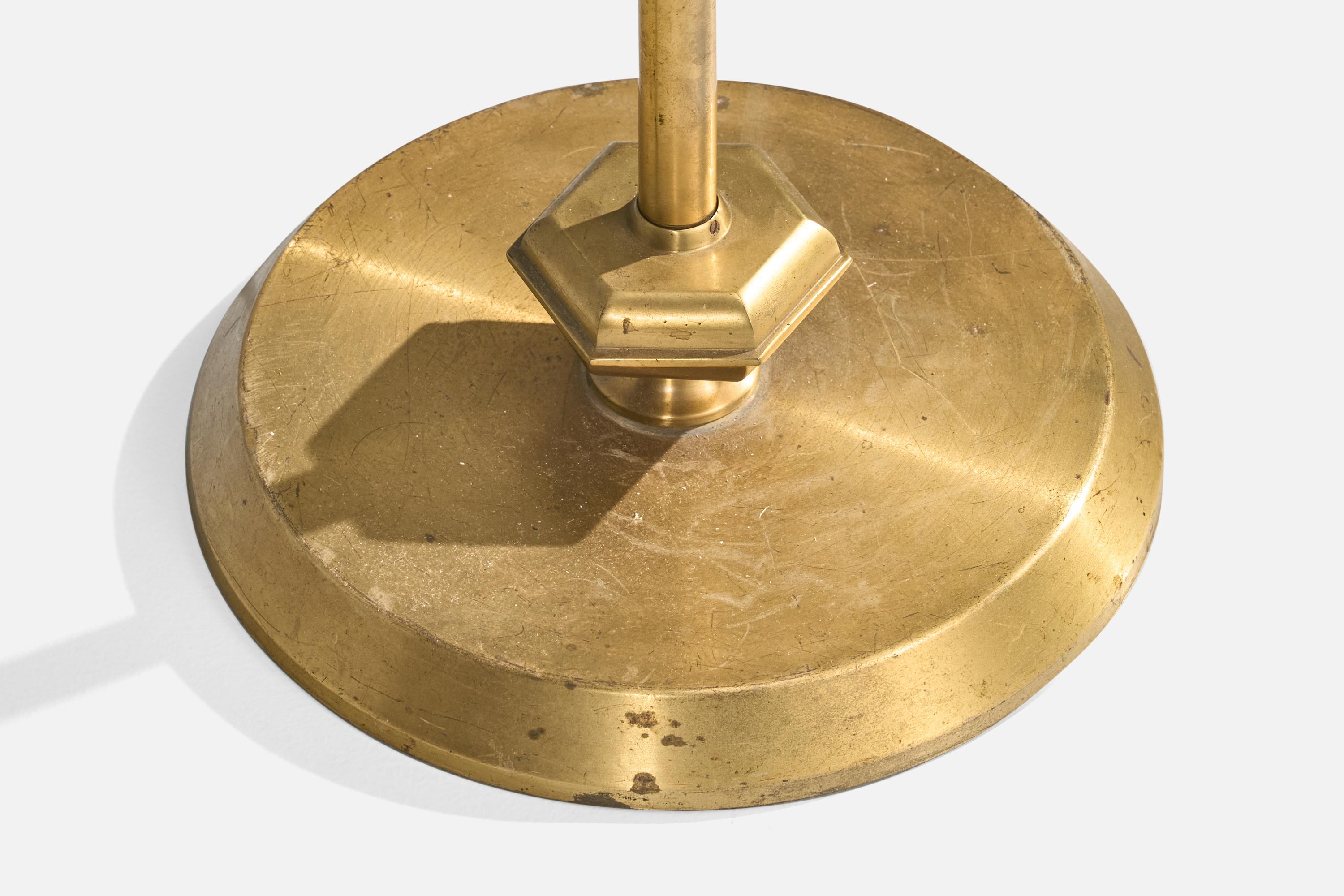 Designer suédois, lampadaires, laiton, papier, Suède, années 1940 en vente 2