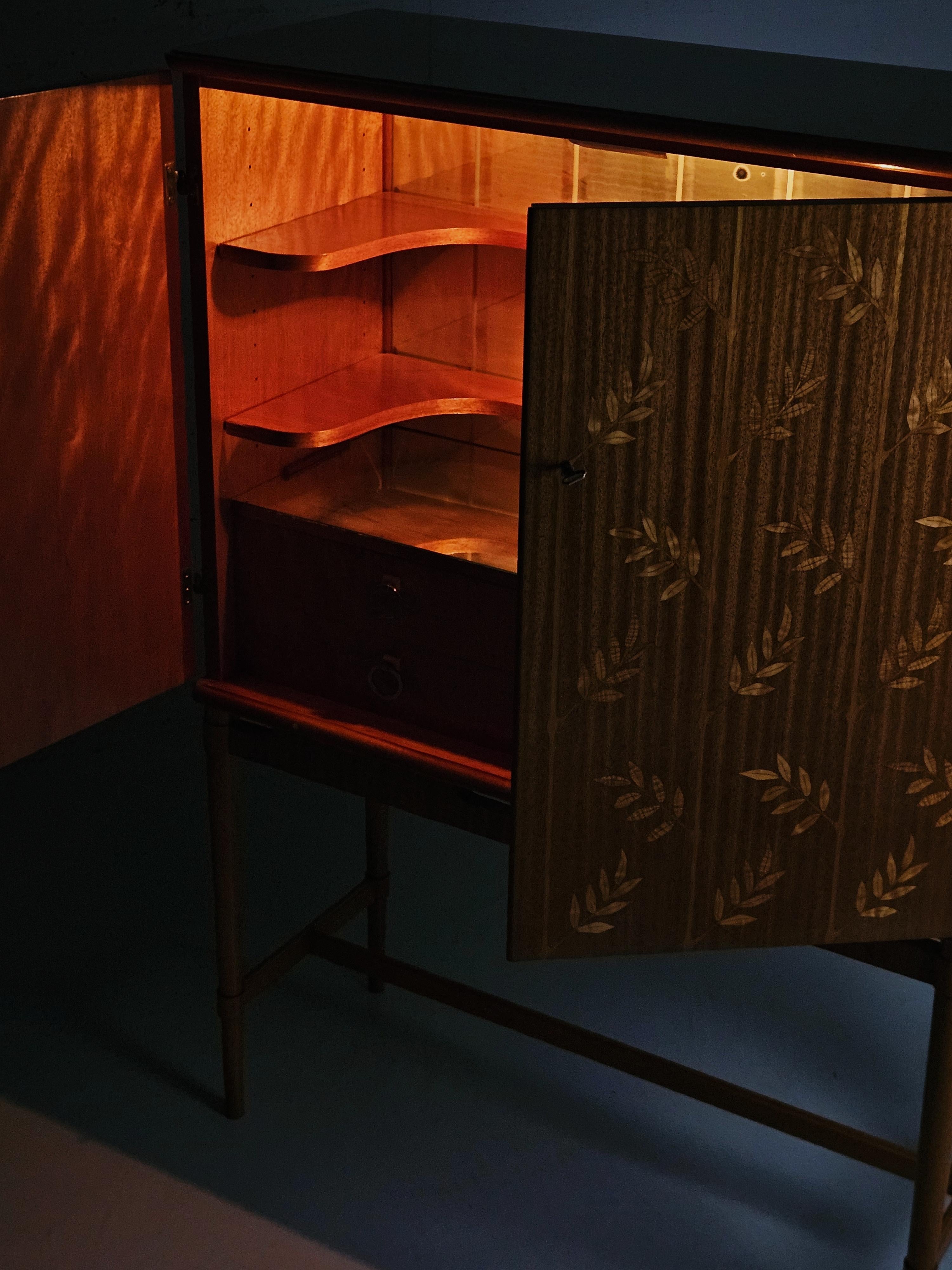 Glass Swedish designer floral bar cabinet by Möbelbolaget Tranås, 1940s
