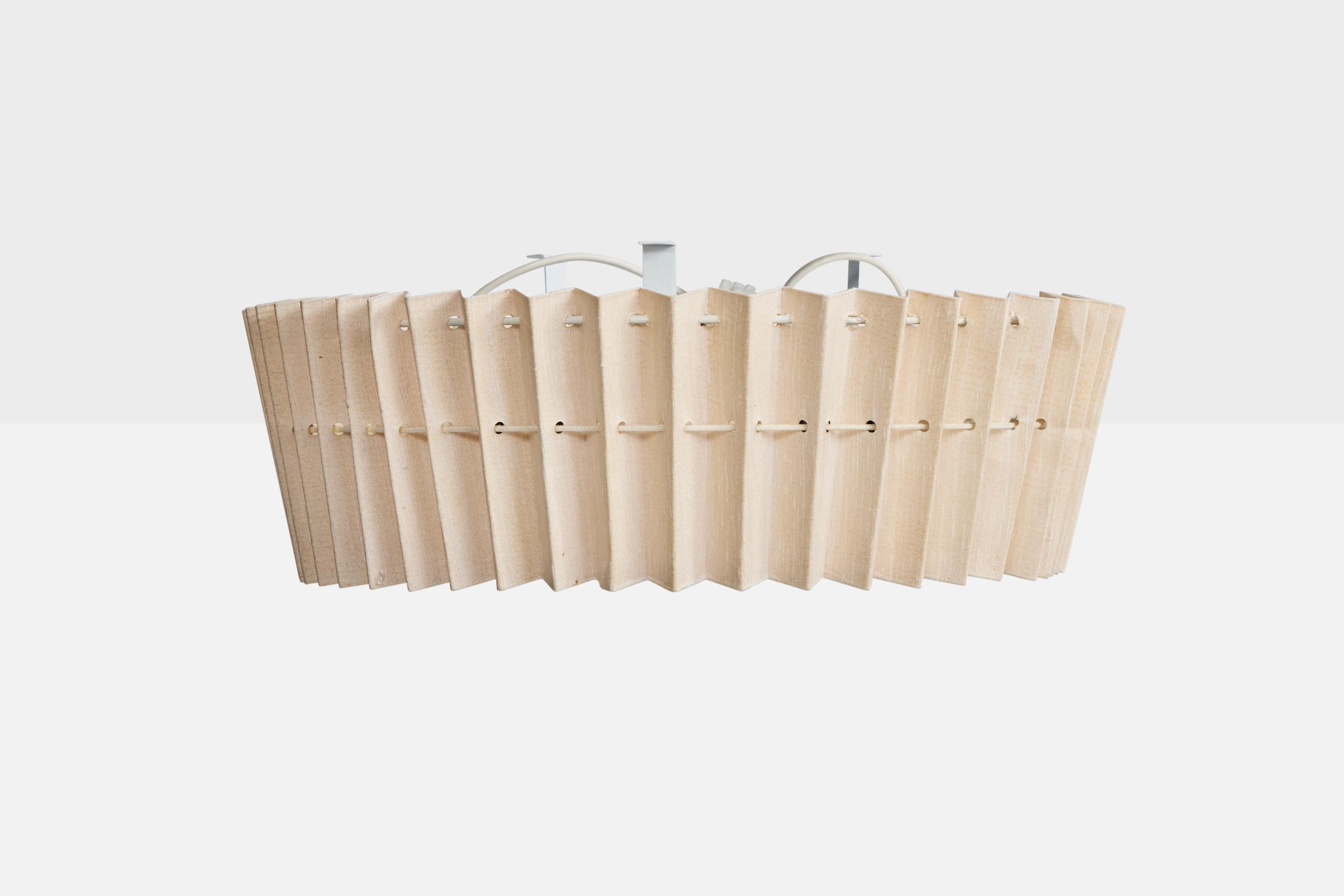 Mid-Century Modern Designer suédois, affleurant, tissu, métal, Suède, années 1970 en vente